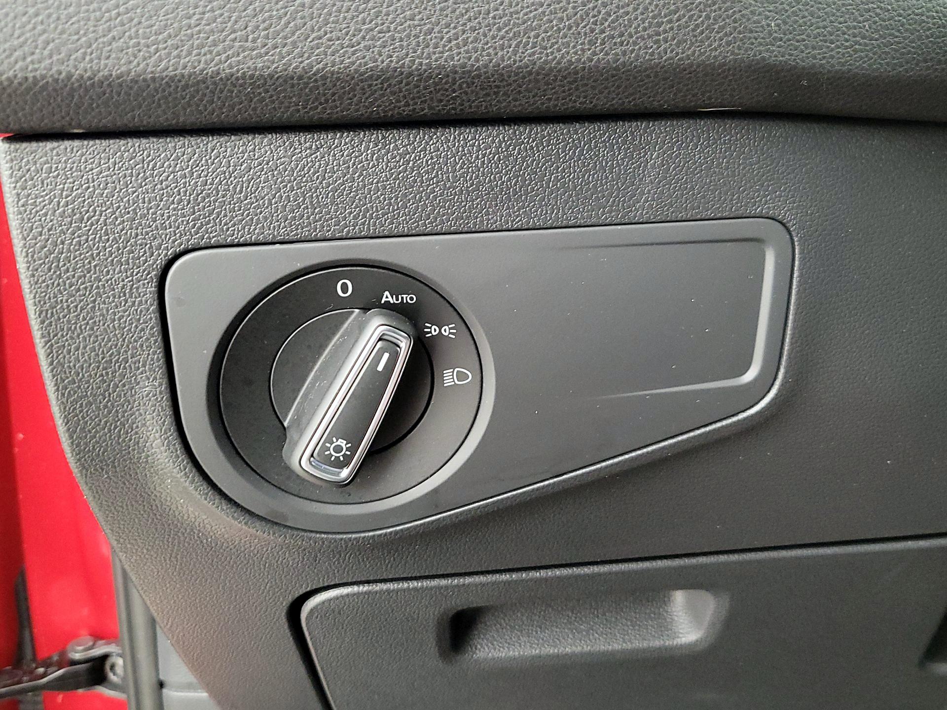 Thumbnail: 2024 Volkswagen Tiguan - 13