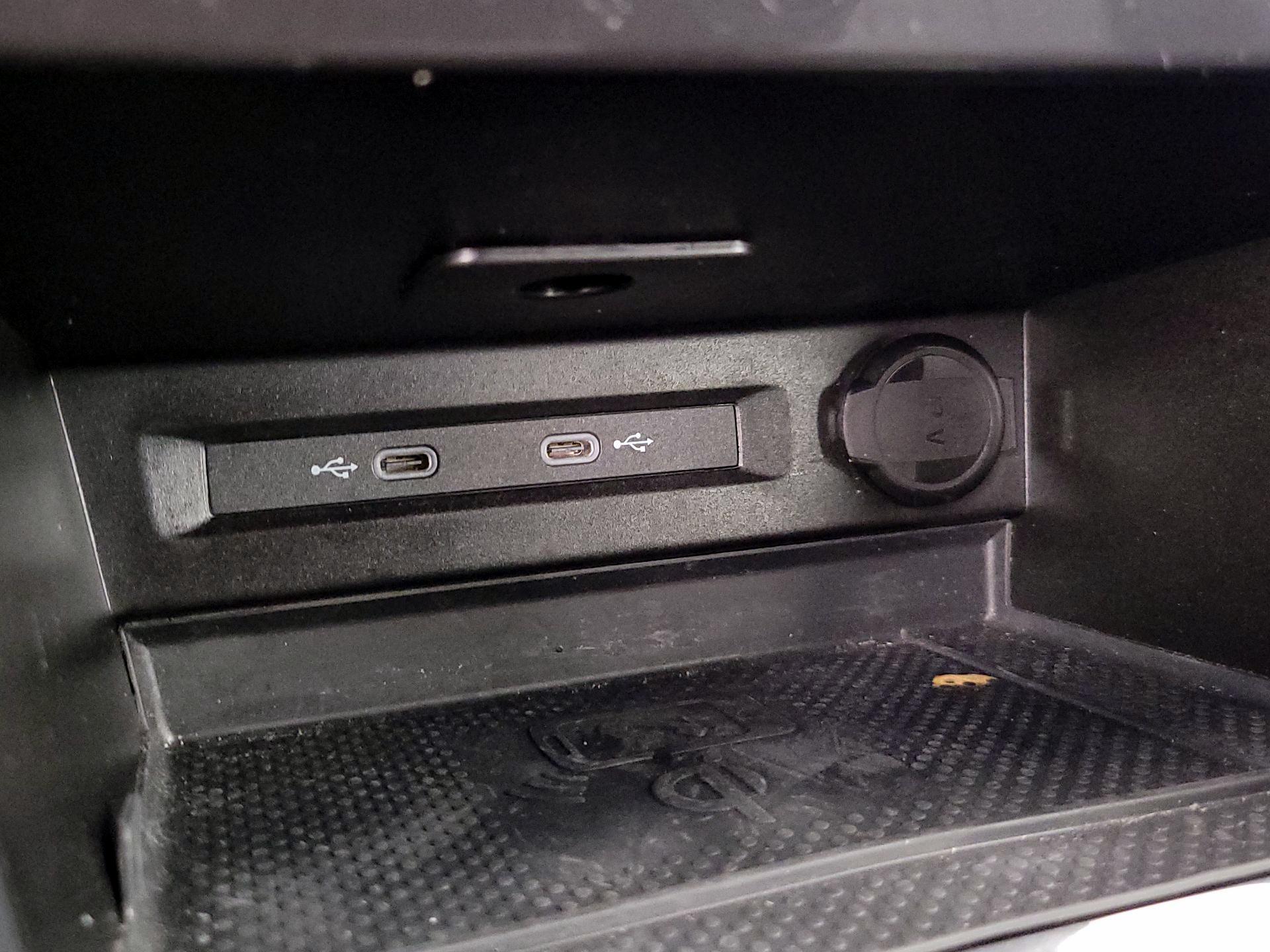 Thumbnail: 2024 Volkswagen Tiguan - 19