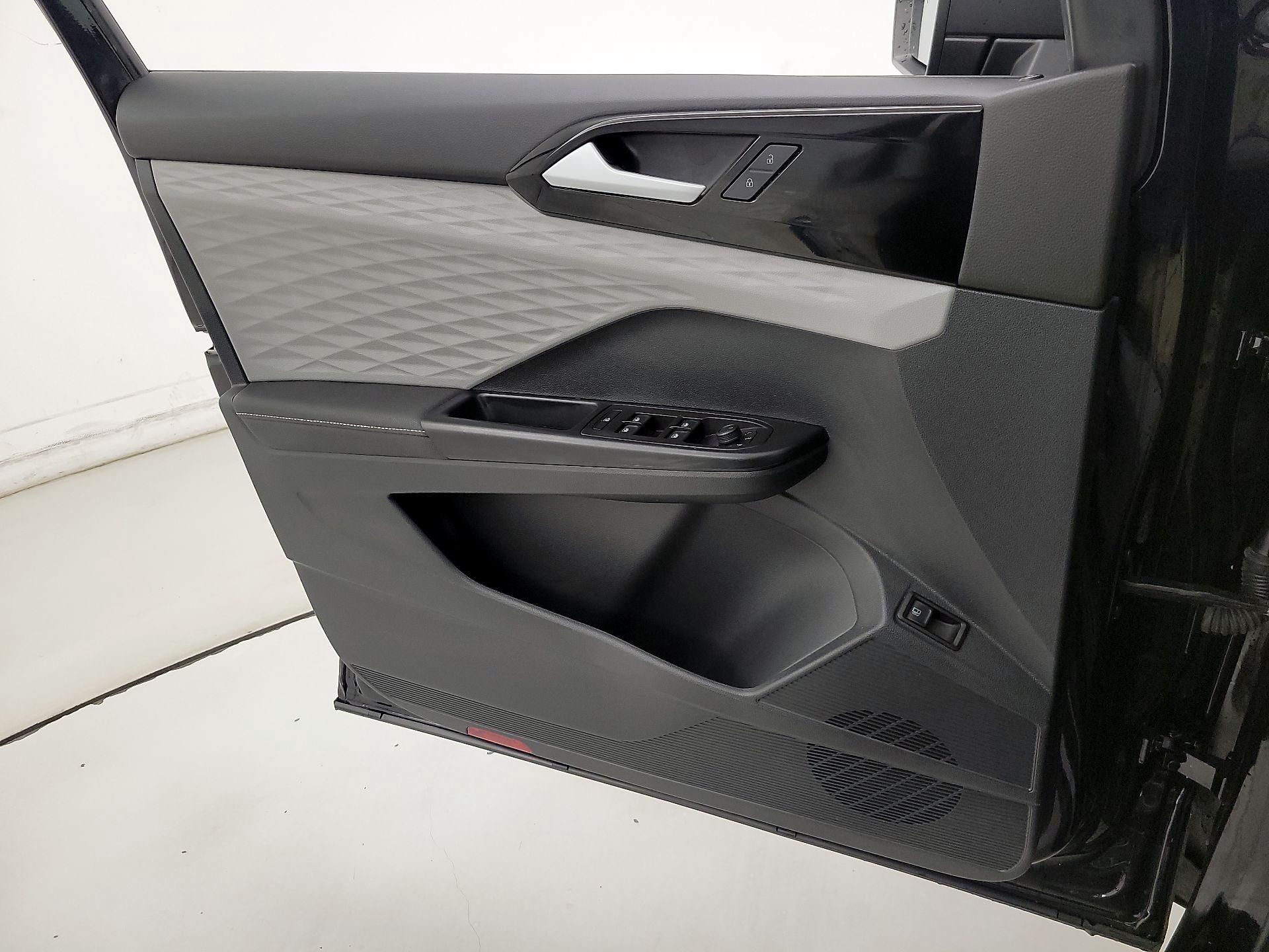 Thumbnail: 2024 Volkswagen Taos - 12