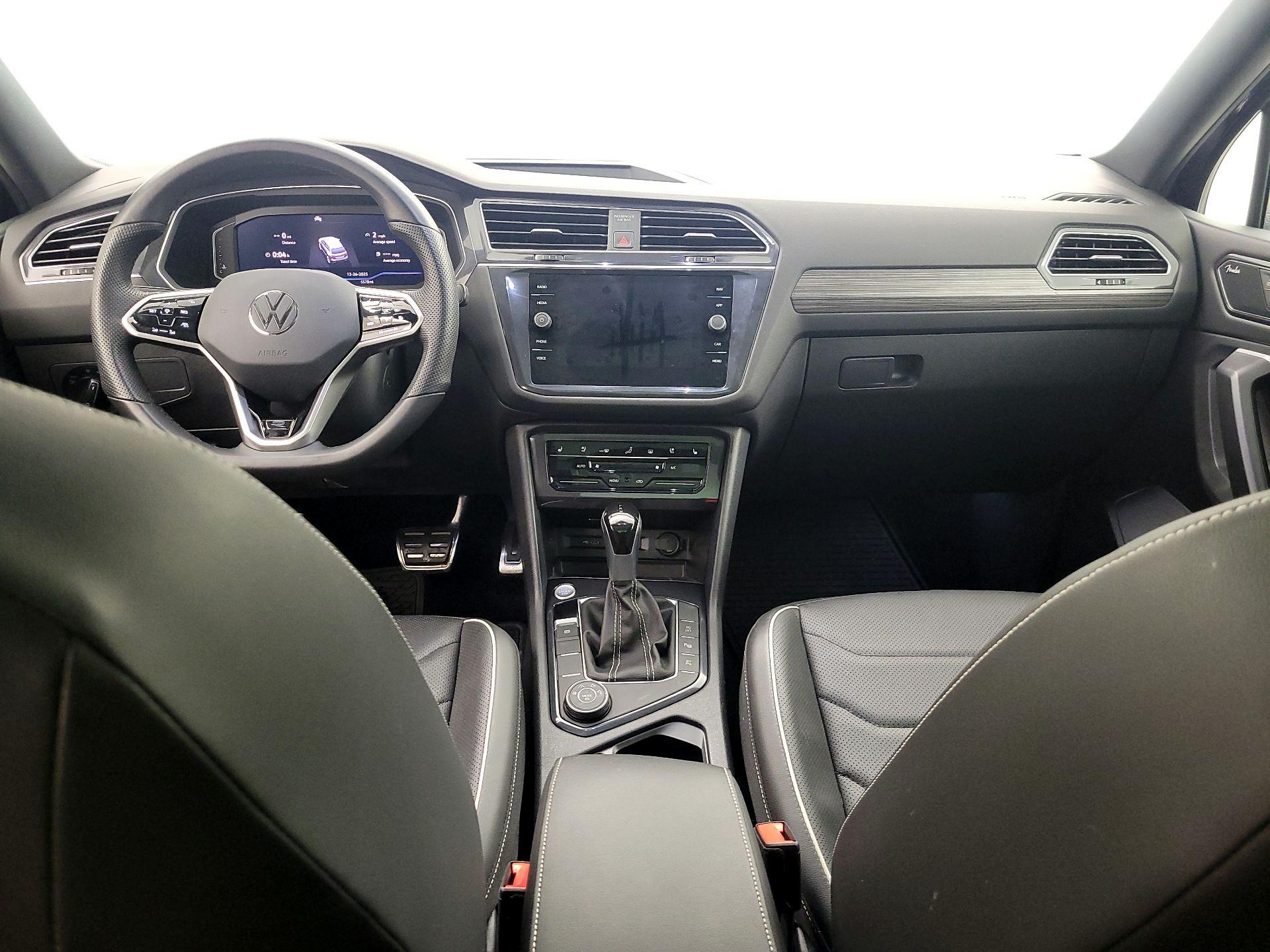 Thumbnail: 2024 Volkswagen Tiguan - 9