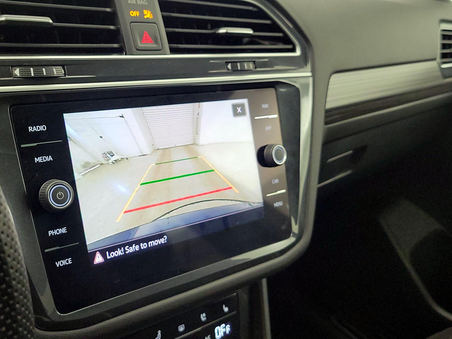 Thumbnail: 2024 Volkswagen Tiguan - 15