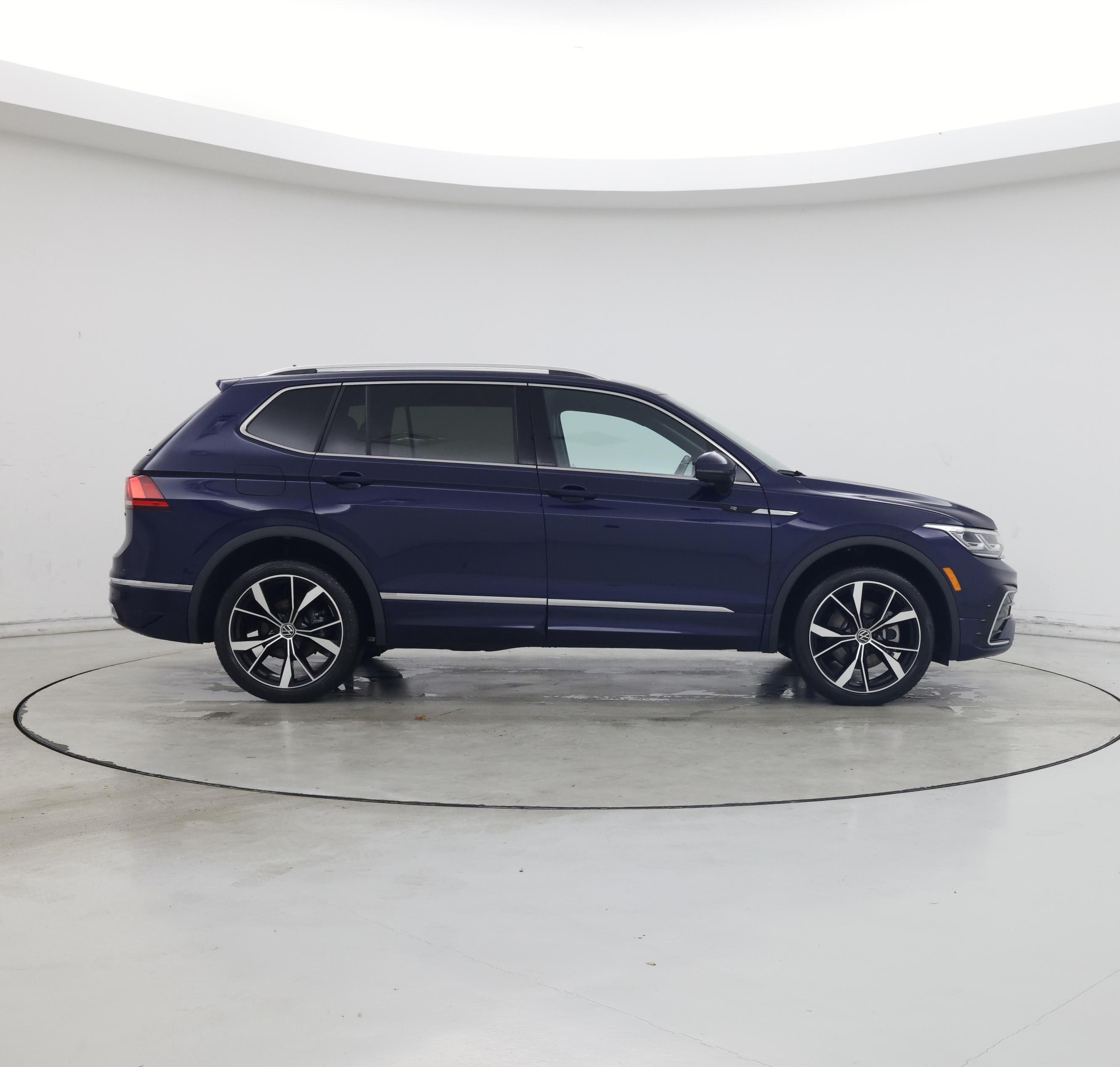 Thumbnail: 2024 Volkswagen Tiguan - 7