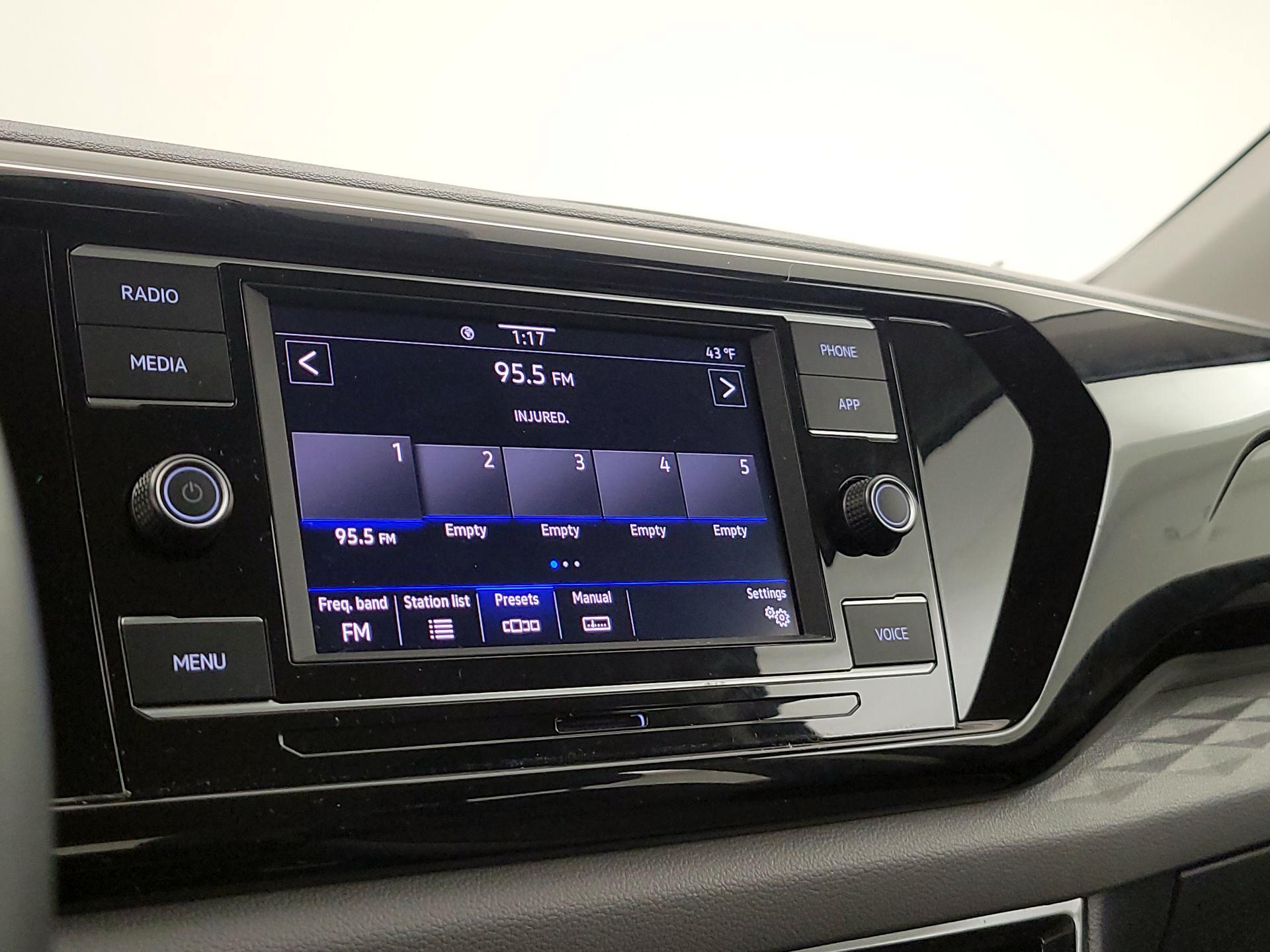 Thumbnail: 2024 Volkswagen Taos - 15