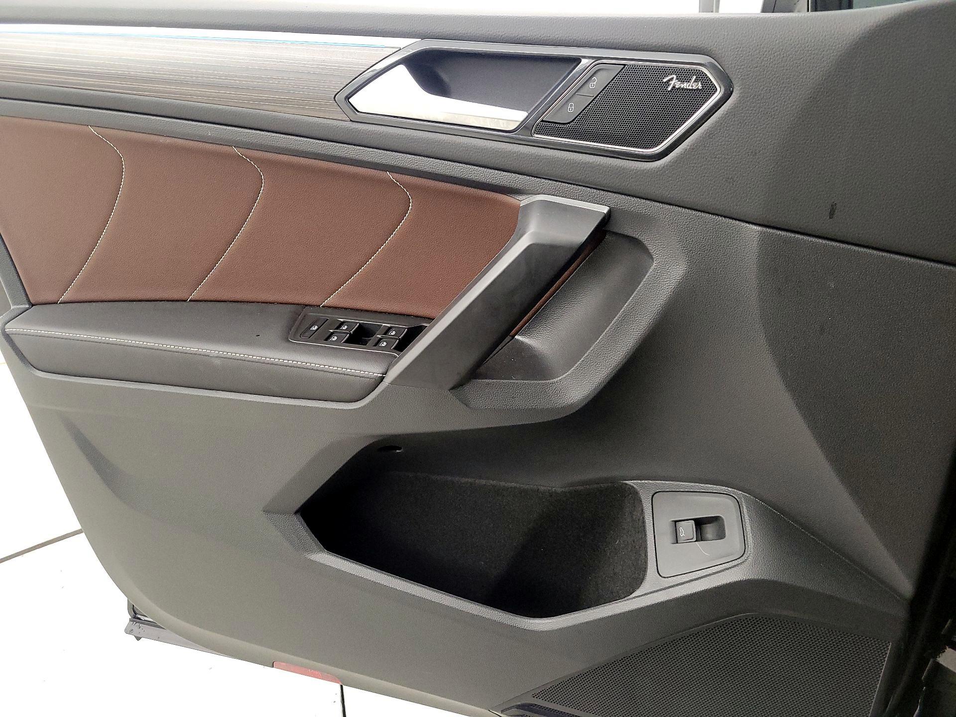 Thumbnail: 2024 Volkswagen Tiguan - 12