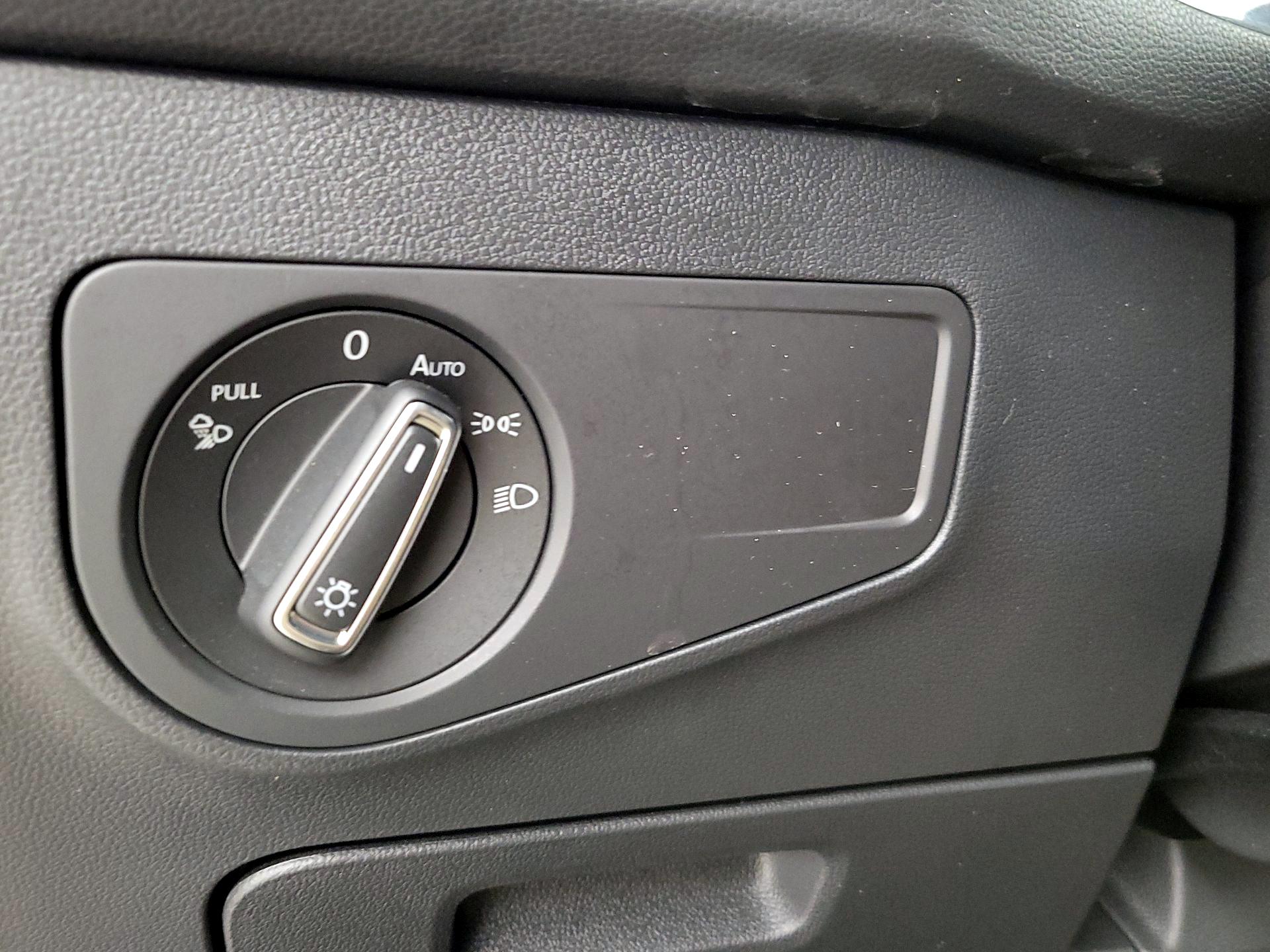 Thumbnail: 2024 Volkswagen Tiguan - 13