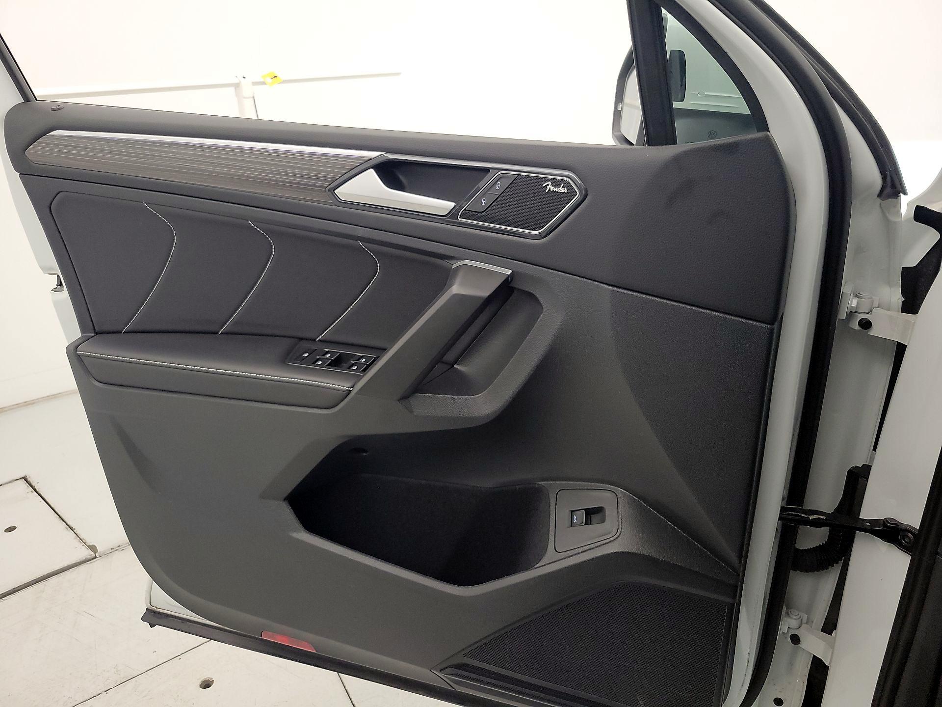 Thumbnail: 2024 Volkswagen Tiguan - 12