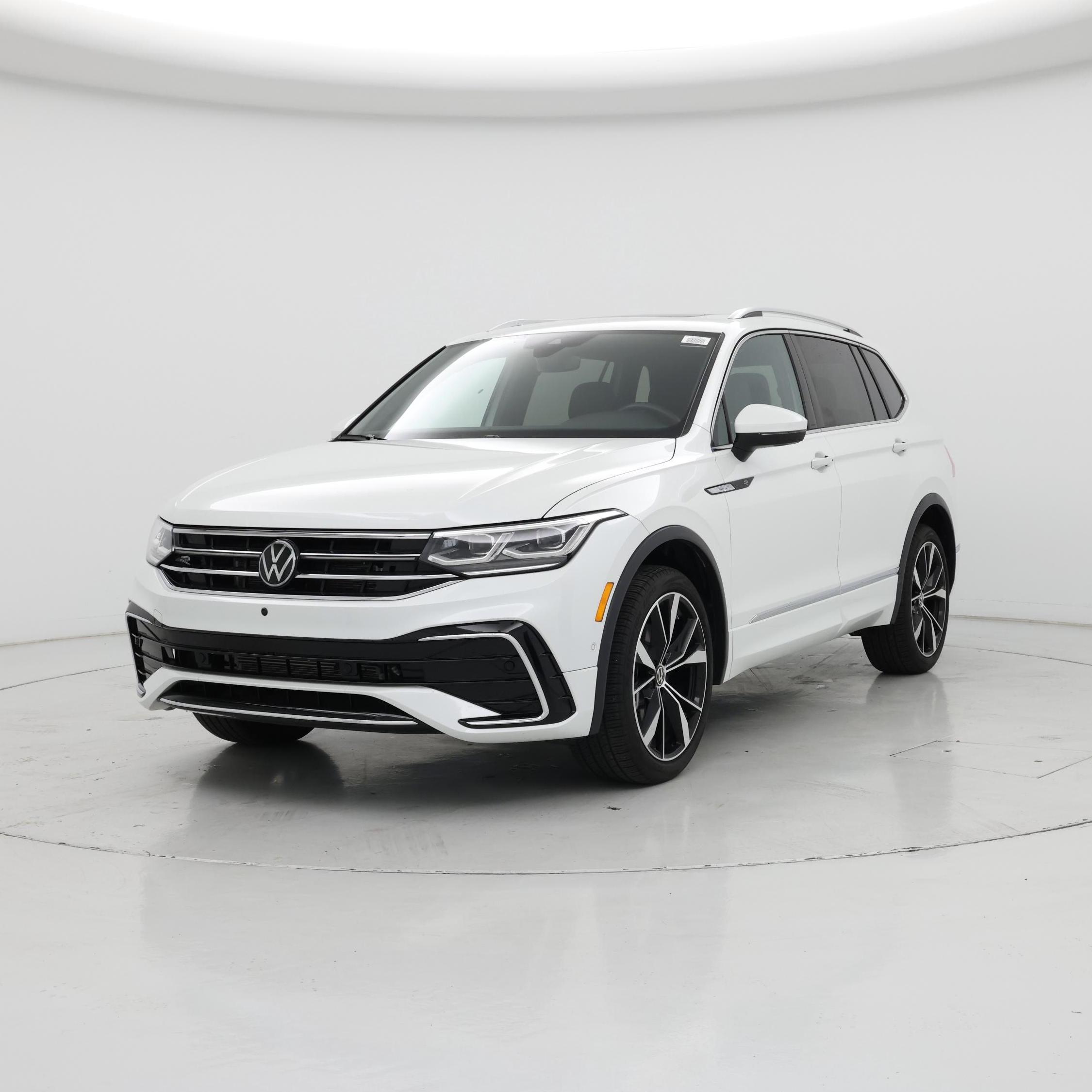 Thumbnail: 2024 Volkswagen Tiguan - 4