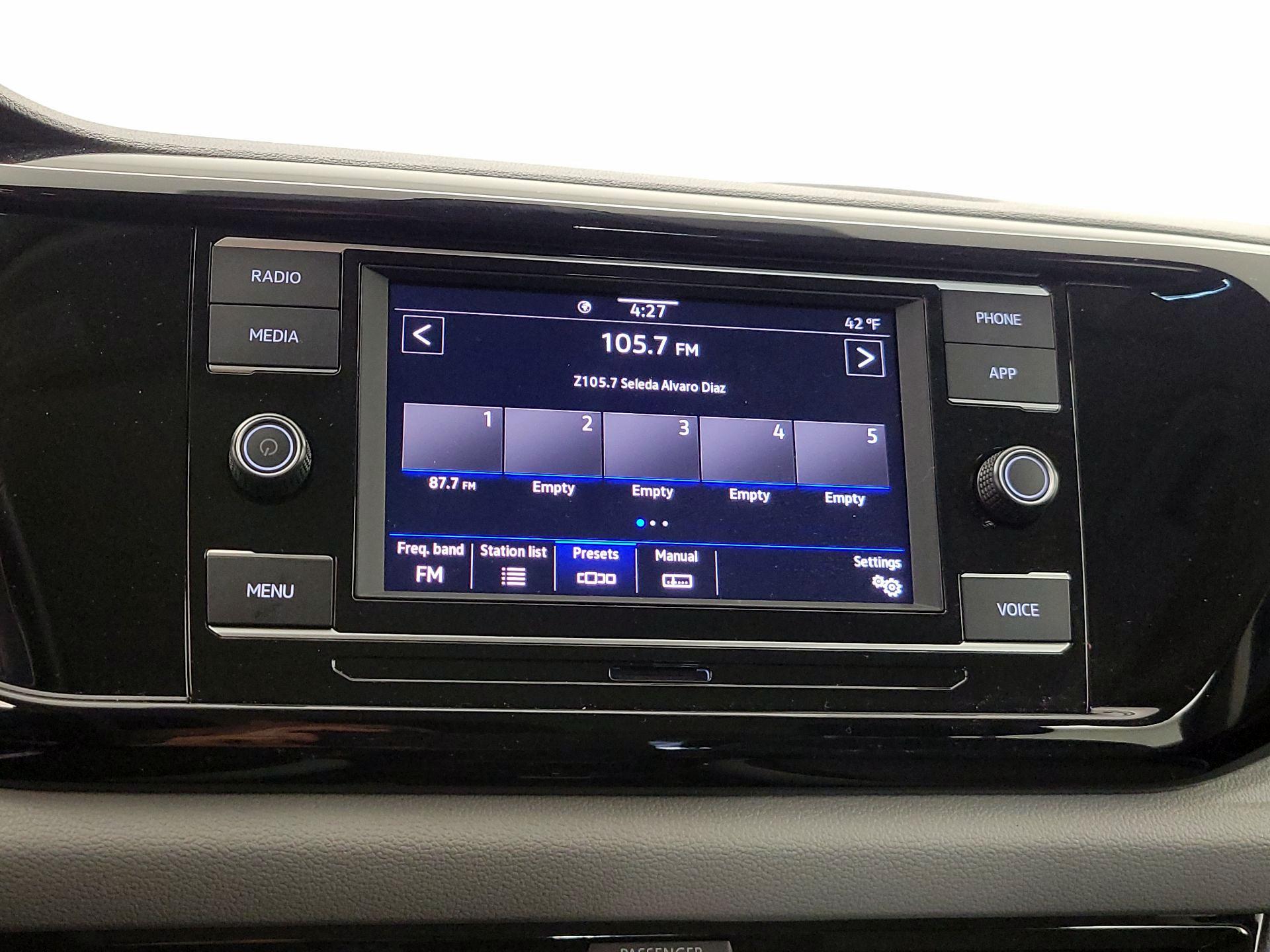 Thumbnail: 2024 Volkswagen Taos - 15