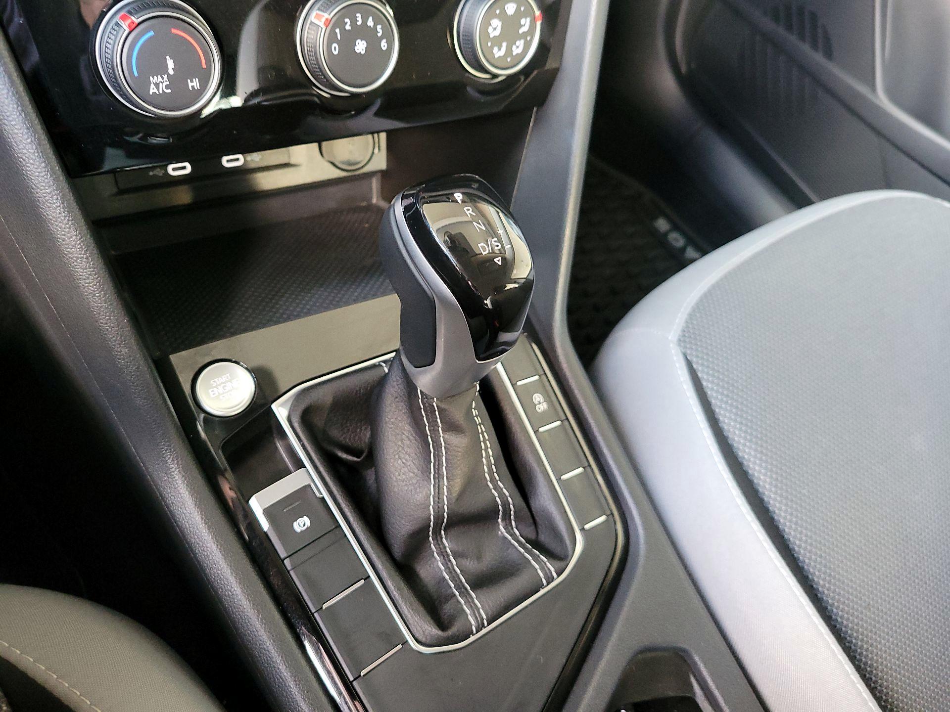 Thumbnail: 2024 Volkswagen Taos - 17