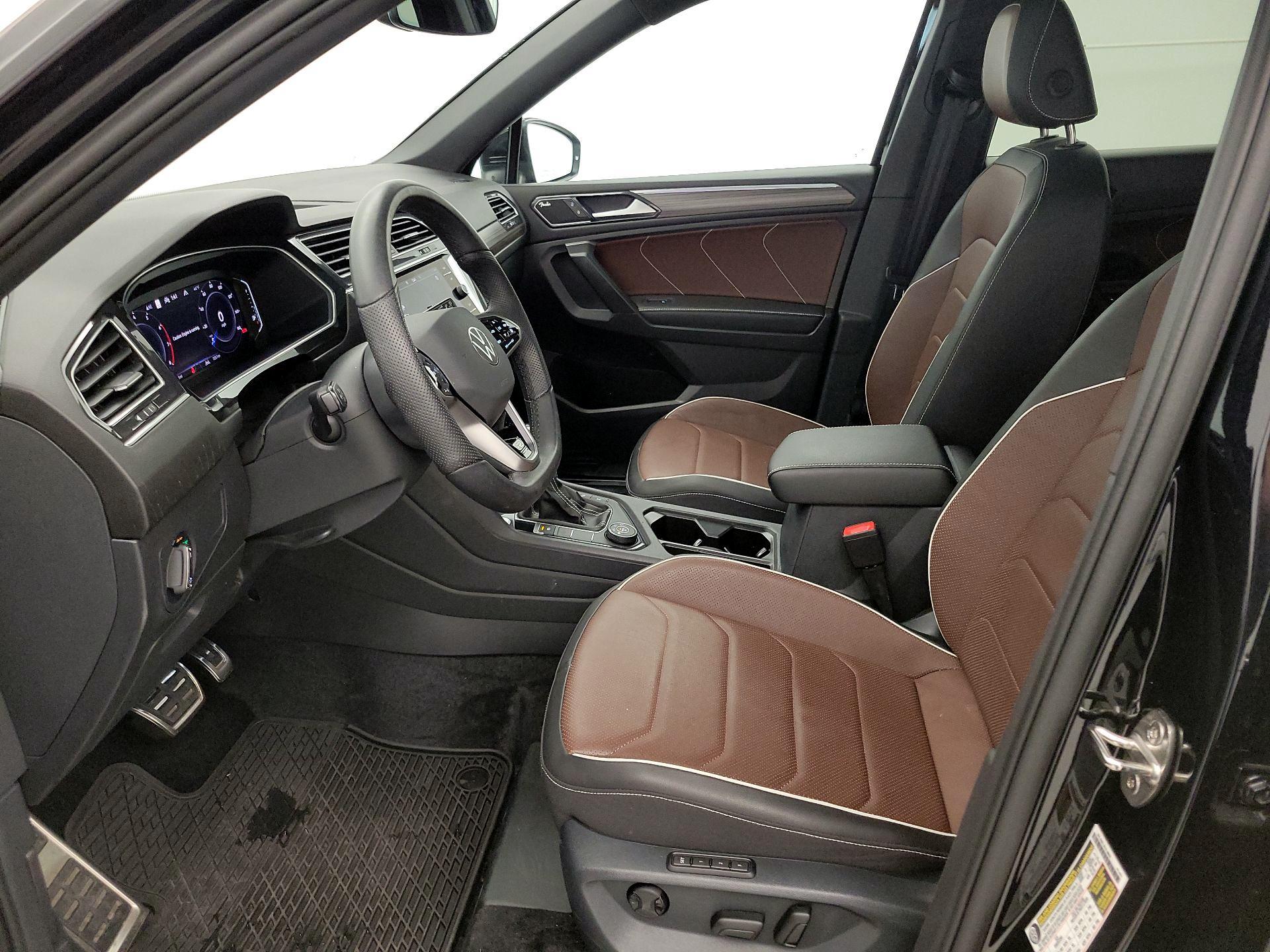 Thumbnail: 2024 Volkswagen Tiguan - 11