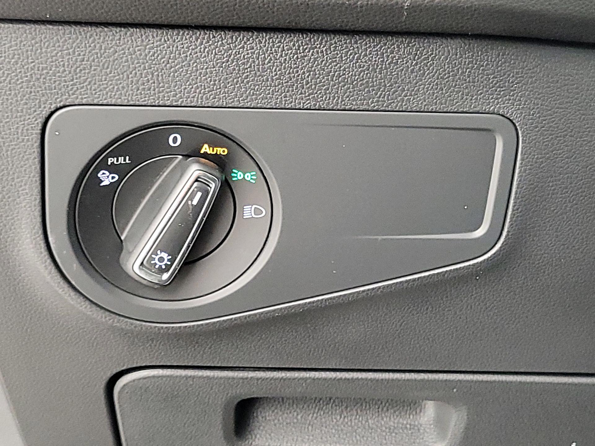 Thumbnail: 2024 Volkswagen Tiguan - 13