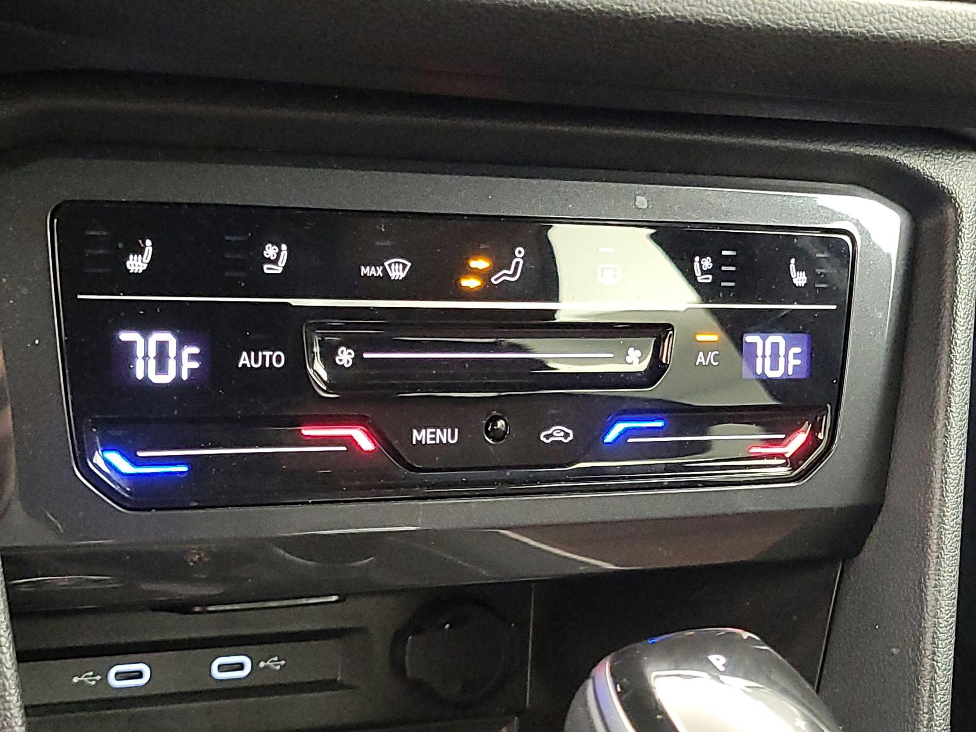 Thumbnail: 2024 Volkswagen Tiguan - 17