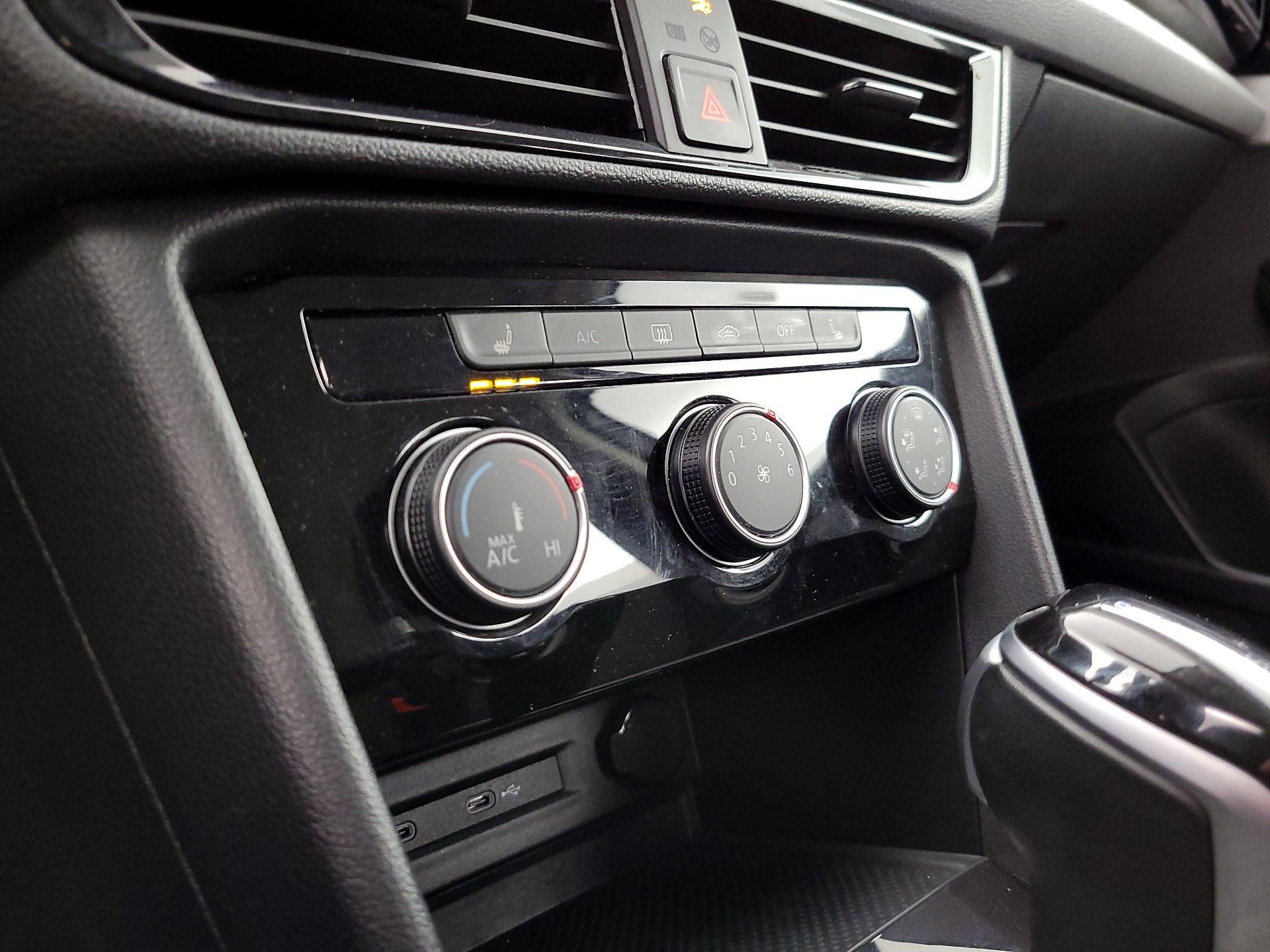 Thumbnail: 2024 Volkswagen Taos - 16