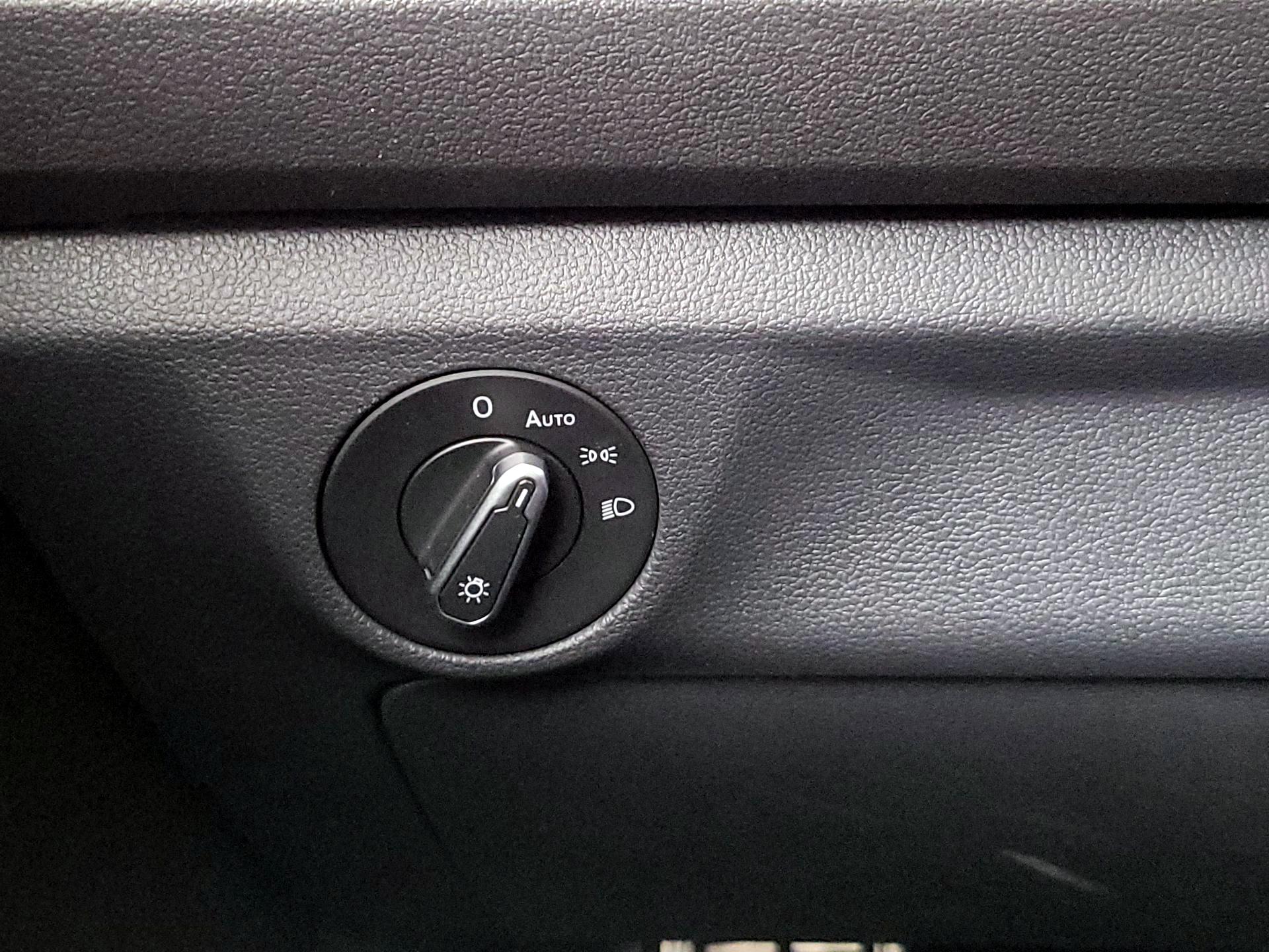 Thumbnail: 2024 Volkswagen Jetta - 13