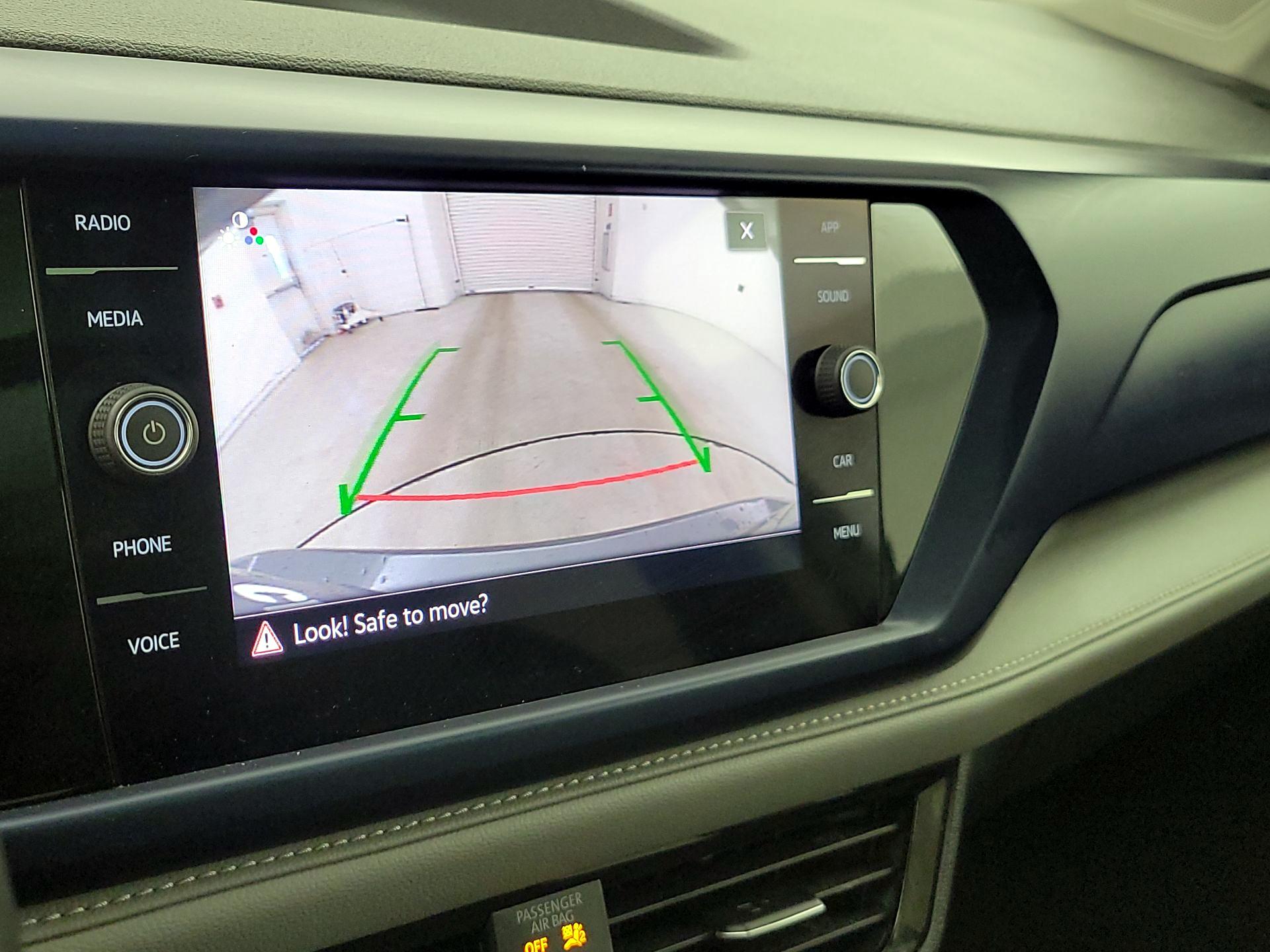 Thumbnail: 2024 Volkswagen Taos - 14