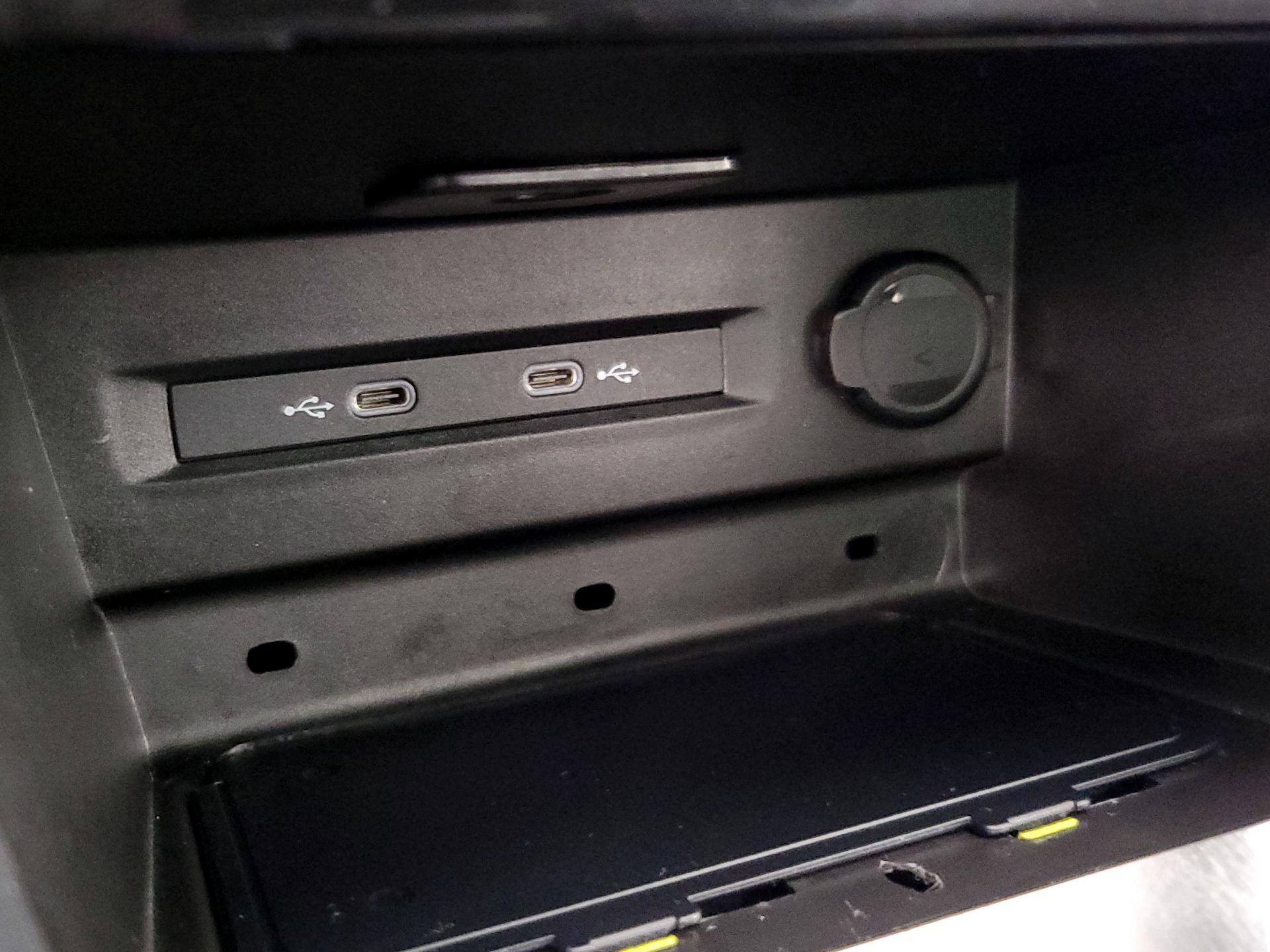 Thumbnail: 2024 Volkswagen Taos - 18