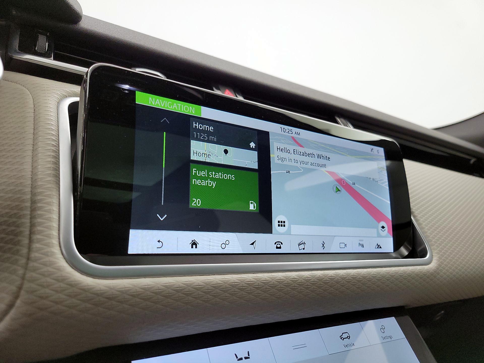 Thumbnail: 2018 Land Rover Range Rover Velar - 14