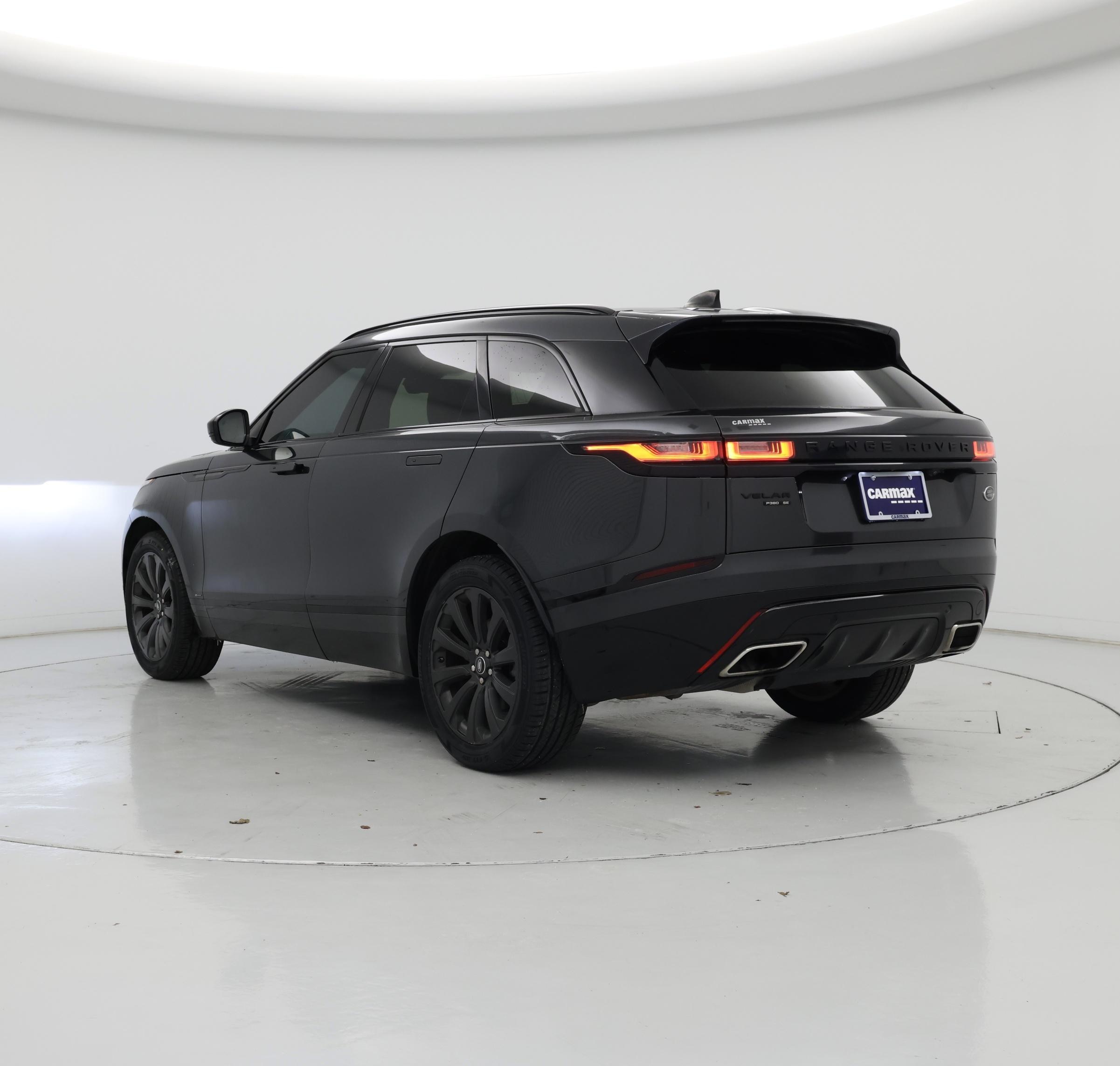 Thumbnail: 2018 Land Rover Range Rover Velar - 2