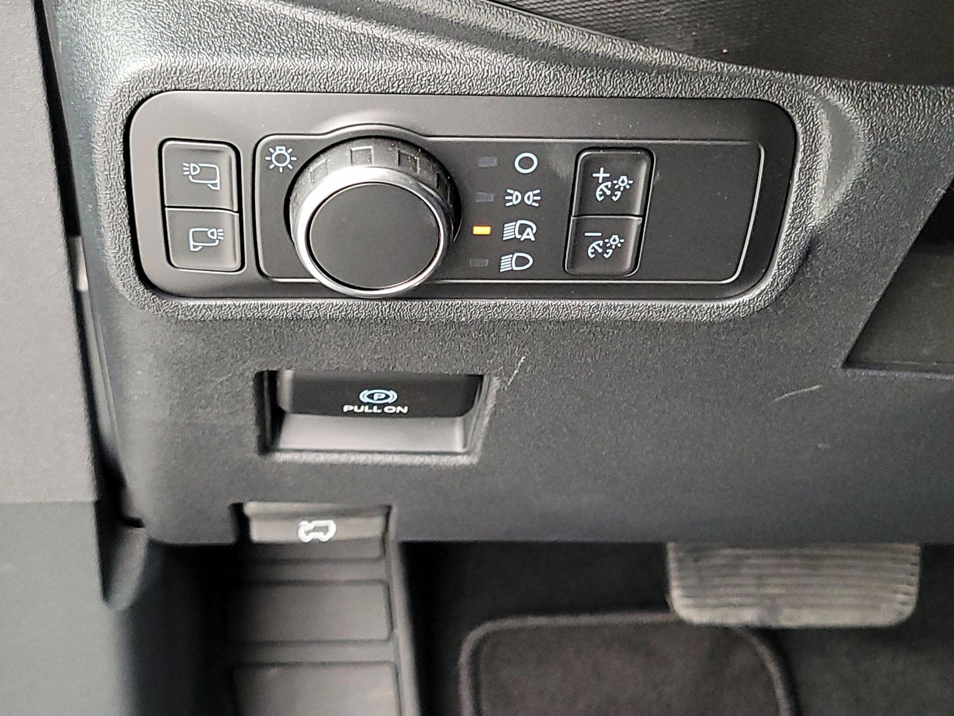 Thumbnail: 2021 Ford Bronco - 13