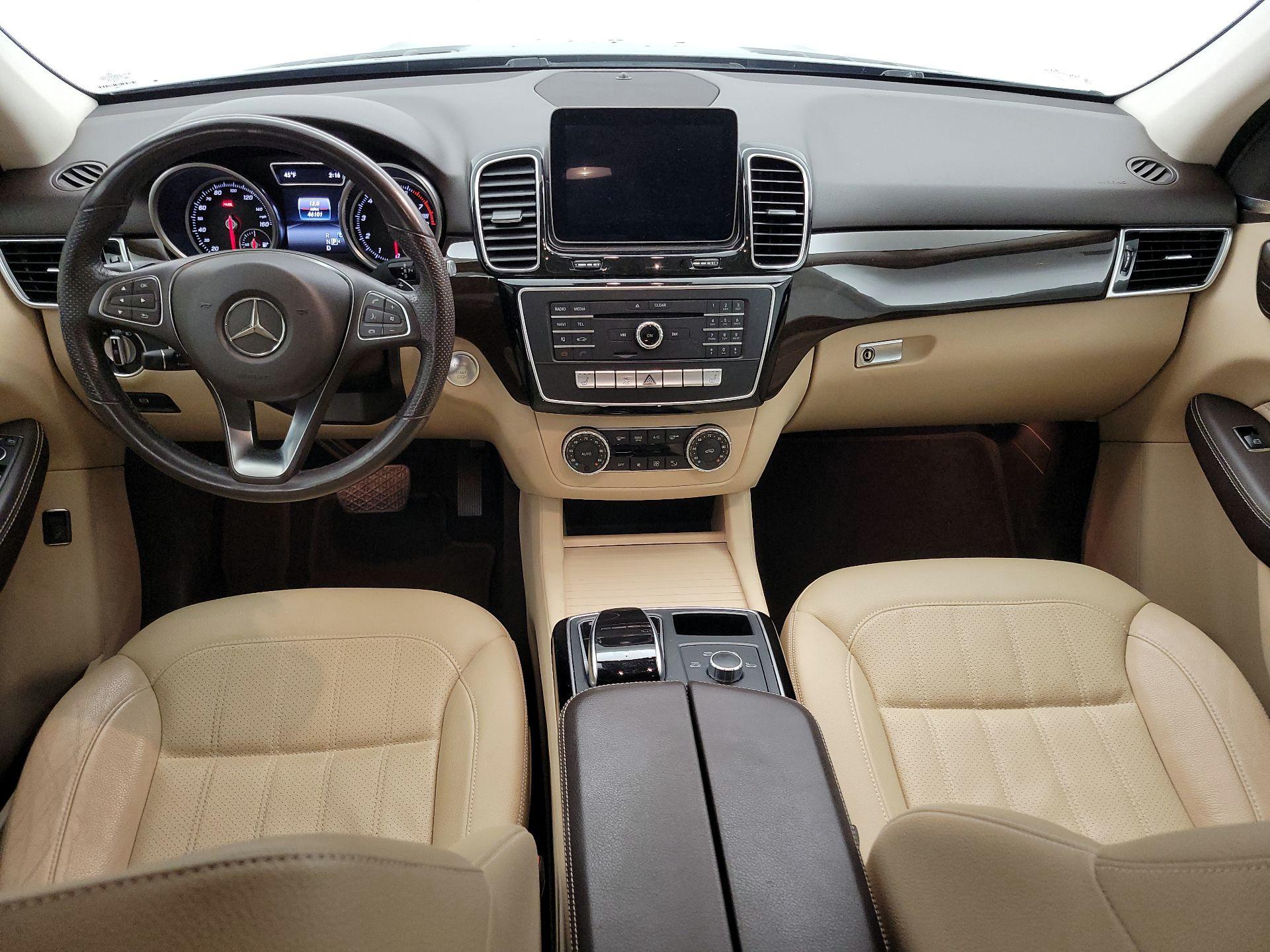 Thumbnail: 2017 Mercedes-Benz GLE - 9