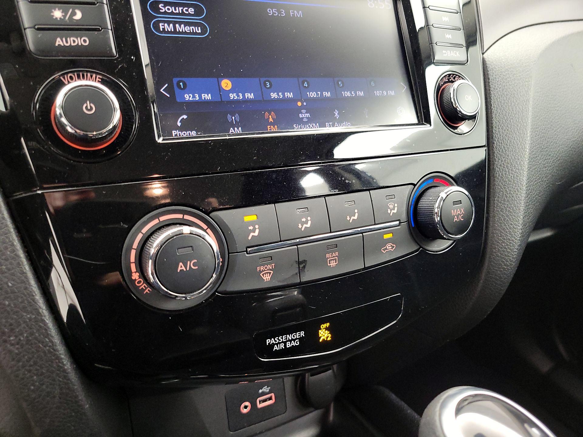 Thumbnail: 2021 Nissan Rogue Sport - 16