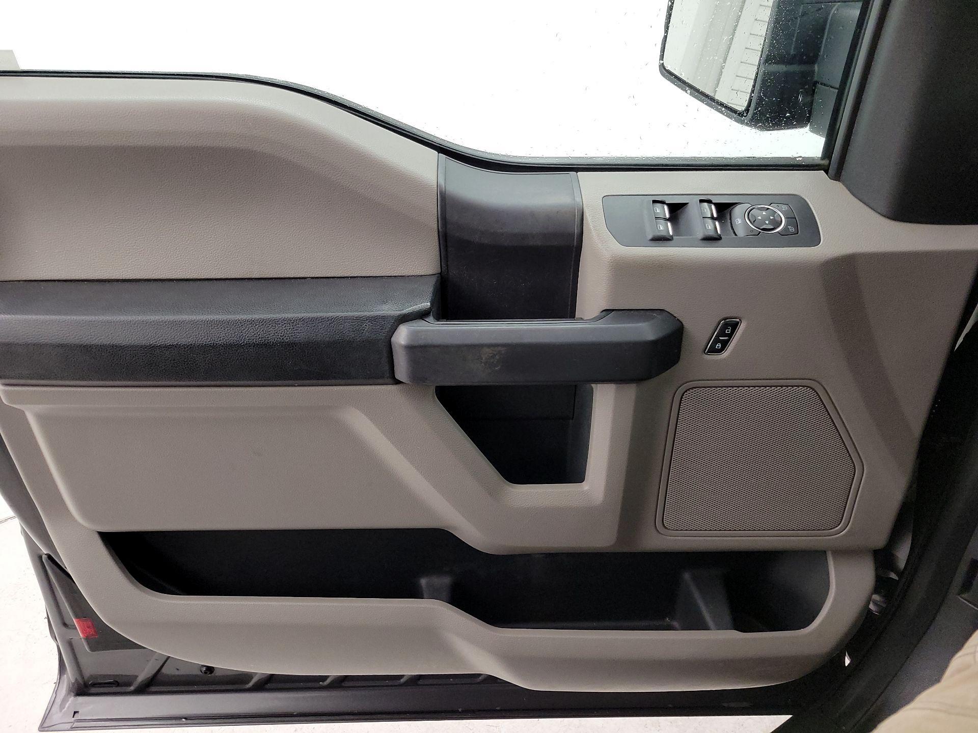 Thumbnail: 2015 Ford F-150 - 12