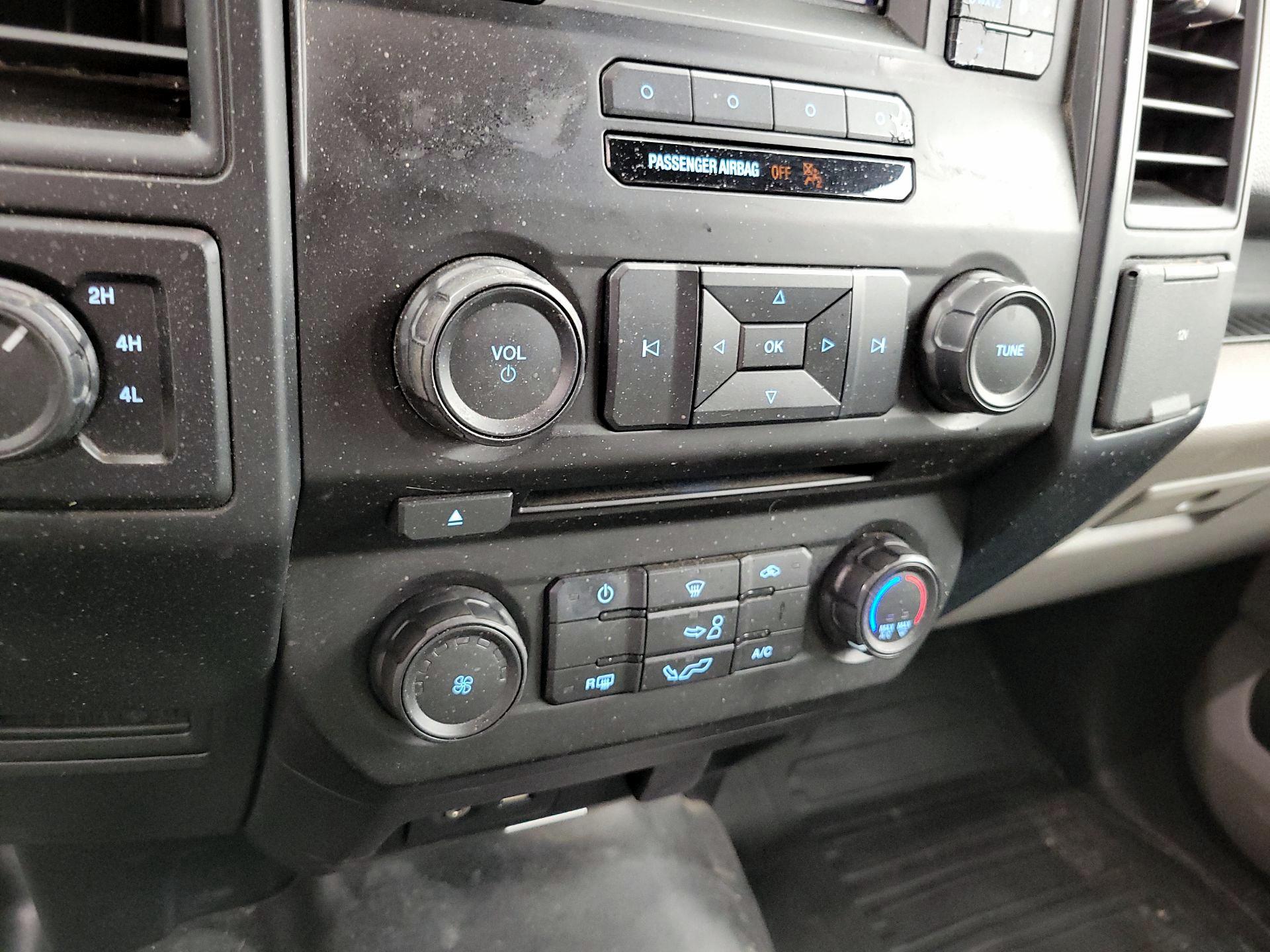 Thumbnail: 2015 Ford F-150 - 15