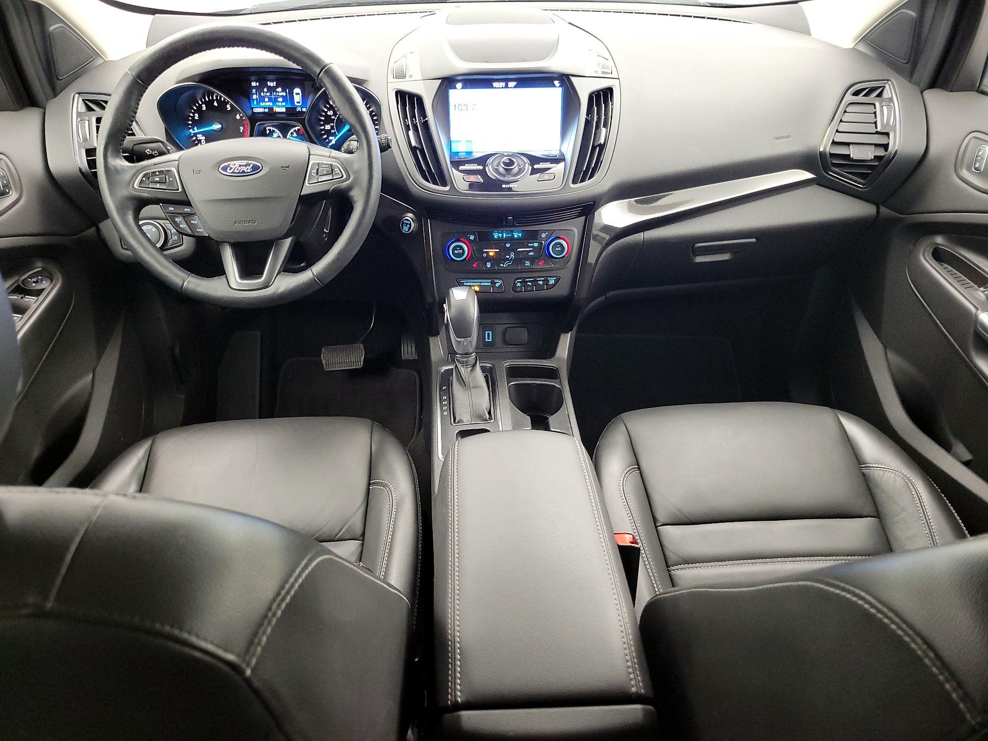 Thumbnail: 2019 Ford Escape - 9