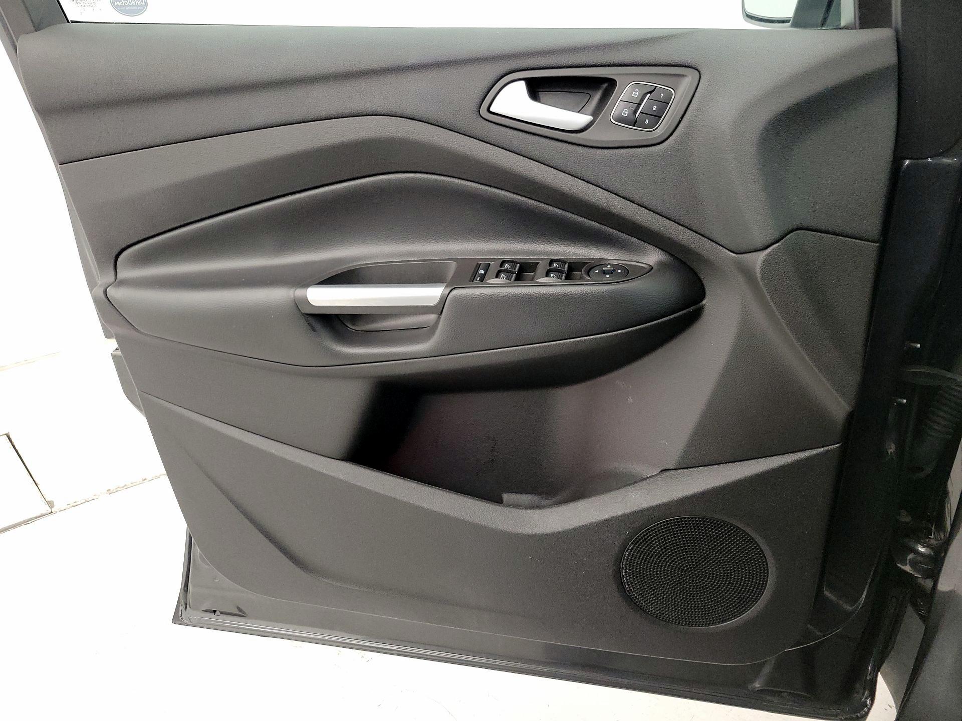 Thumbnail: 2019 Ford Escape - 12