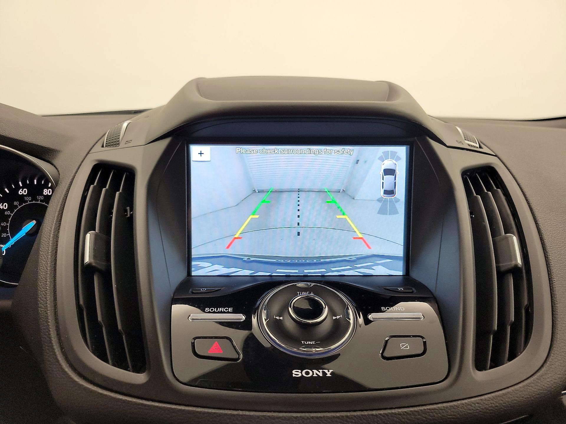 Thumbnail: 2019 Ford Escape - 15