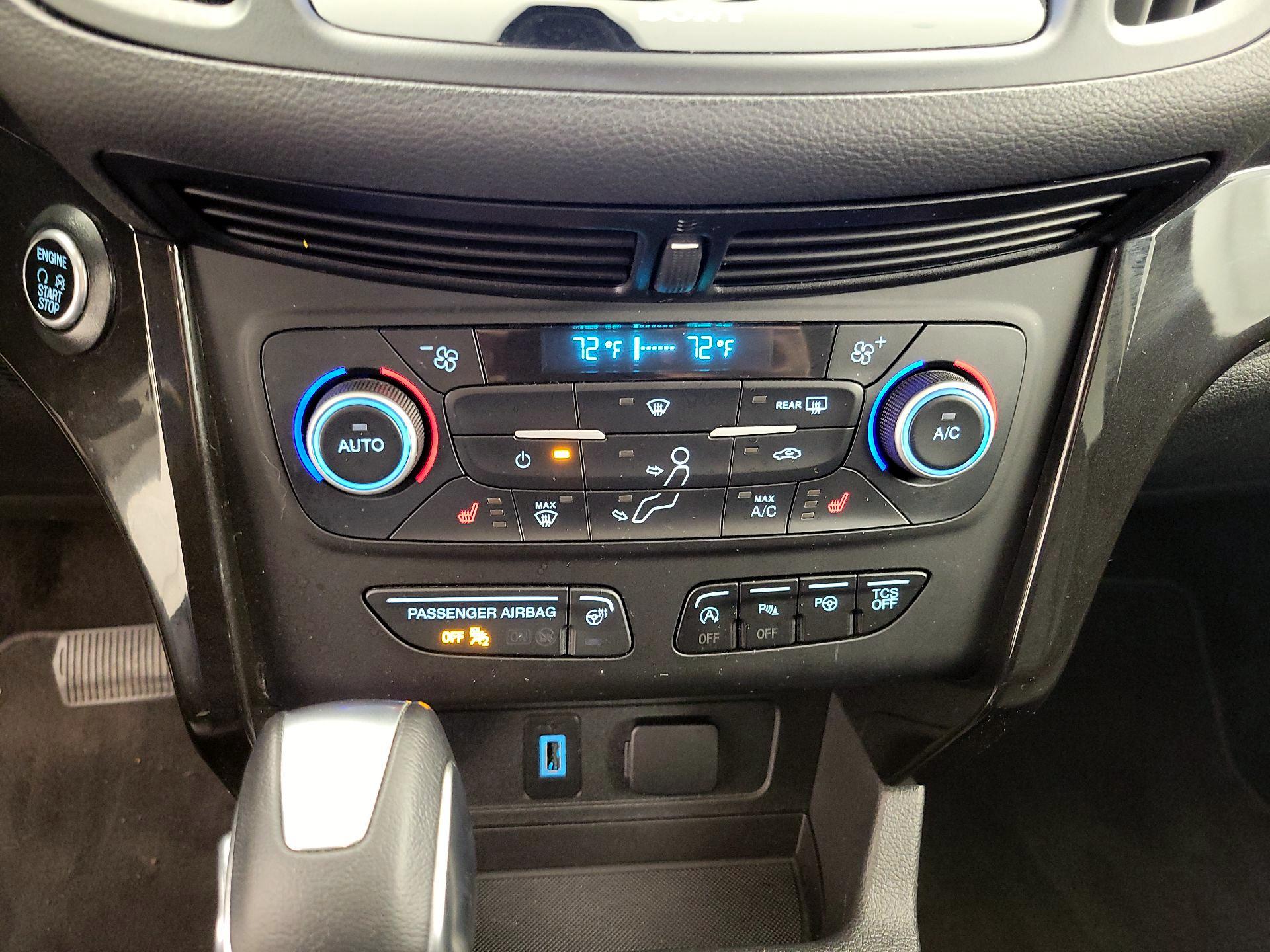 Thumbnail: 2019 Ford Escape - 17