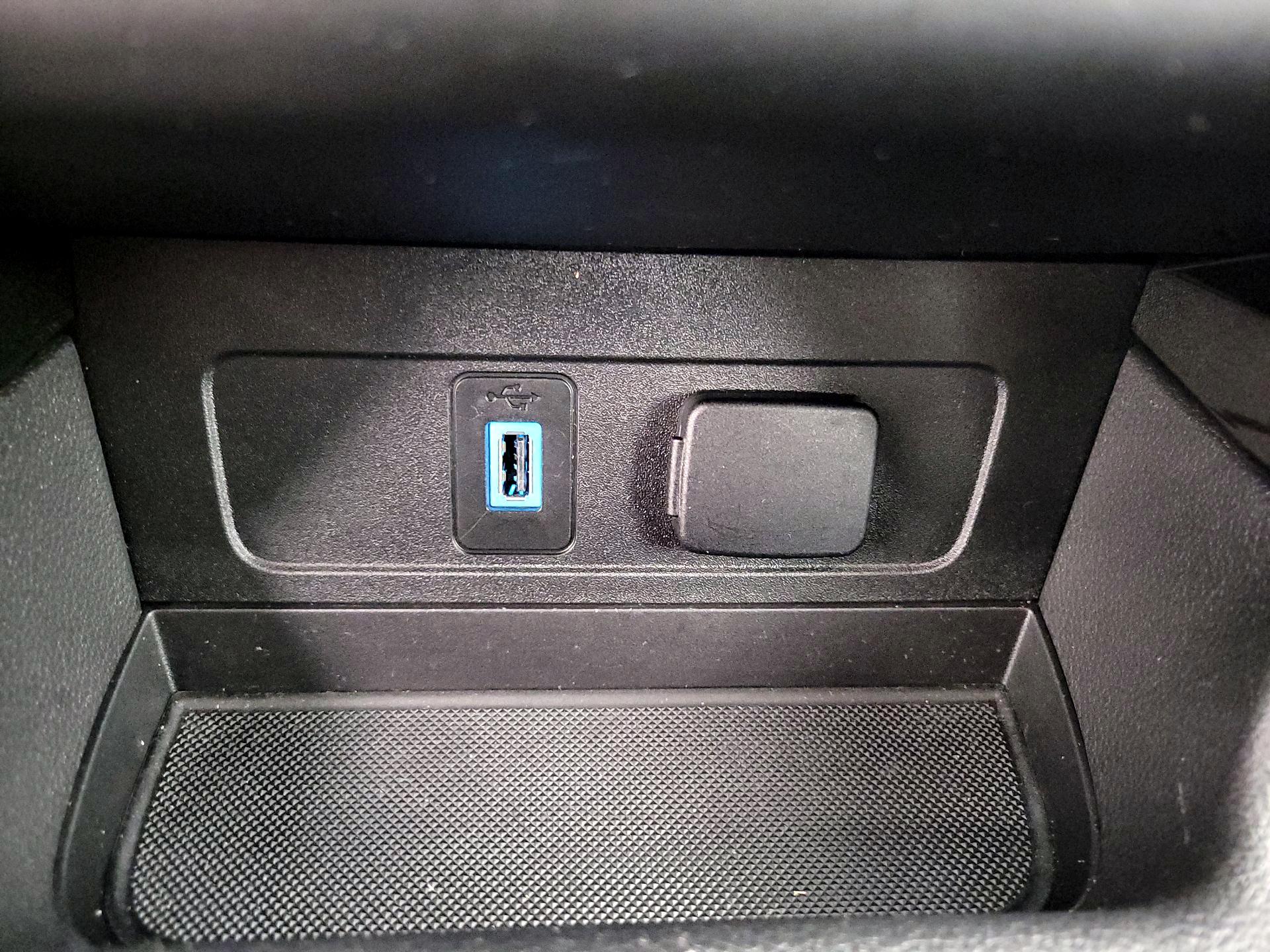 Thumbnail: 2019 Ford Escape - 19