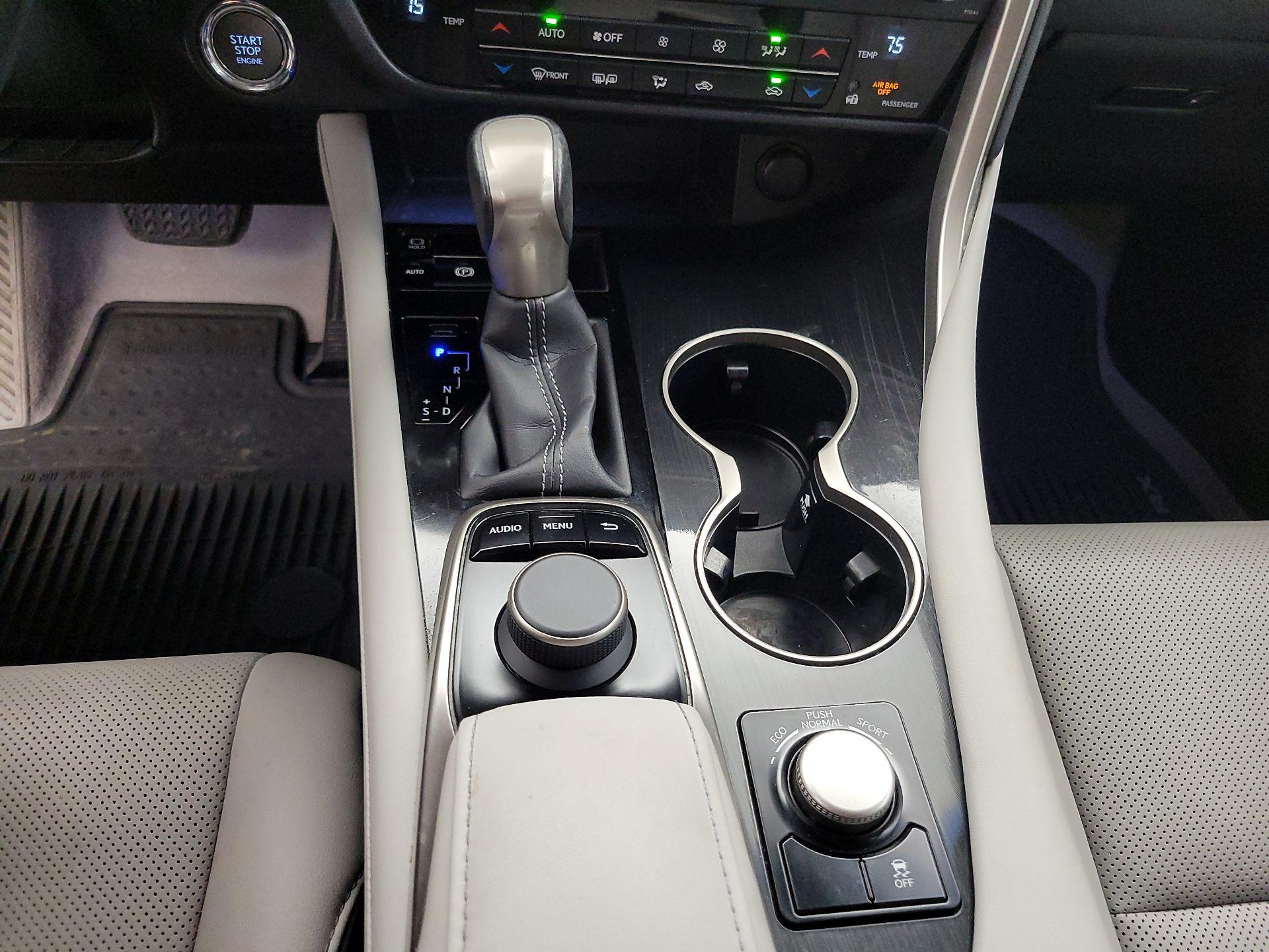 Thumbnail: 2017 Lexus RX - 17