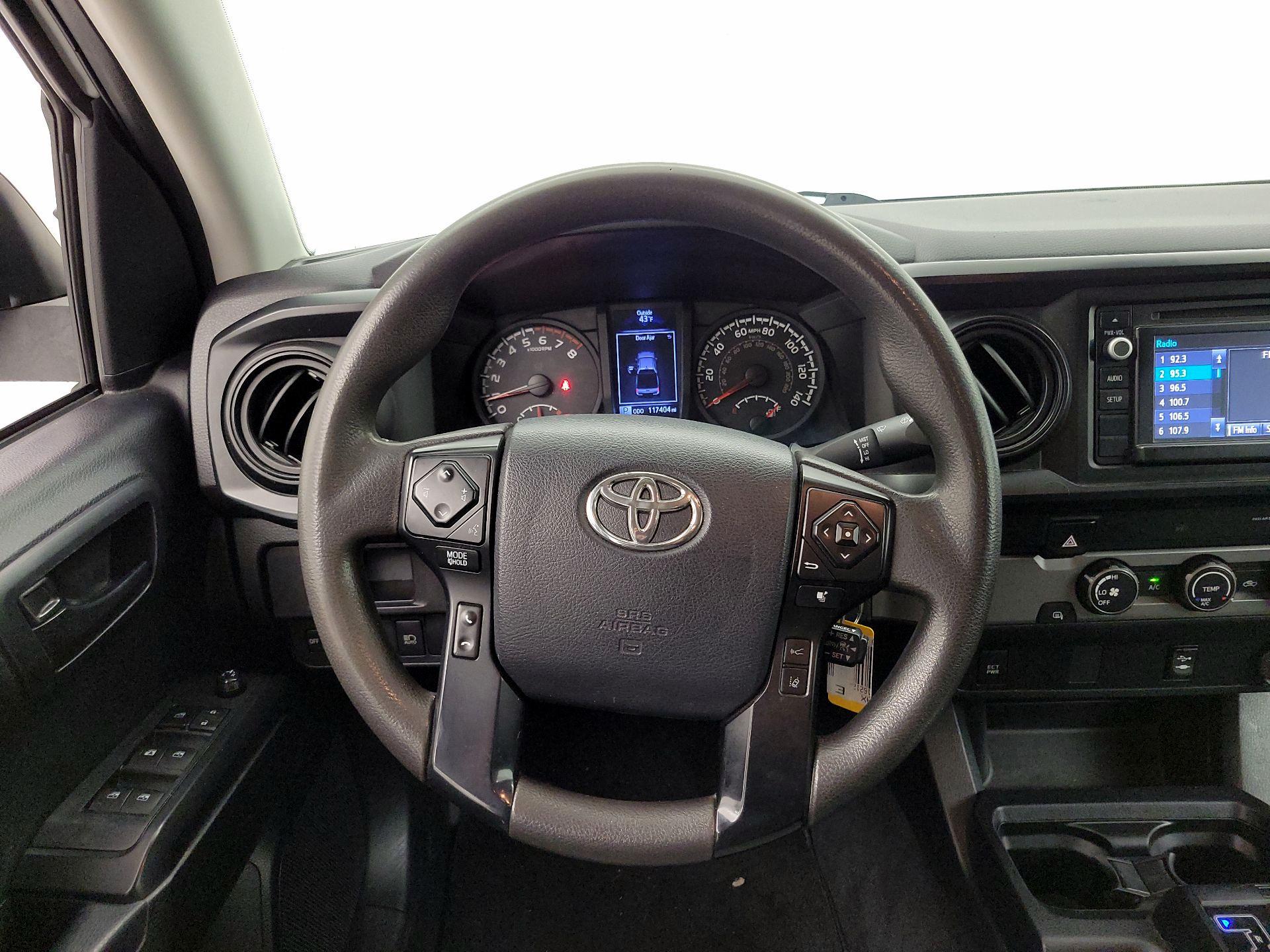 Thumbnail: 2019 Toyota Tacoma - 10