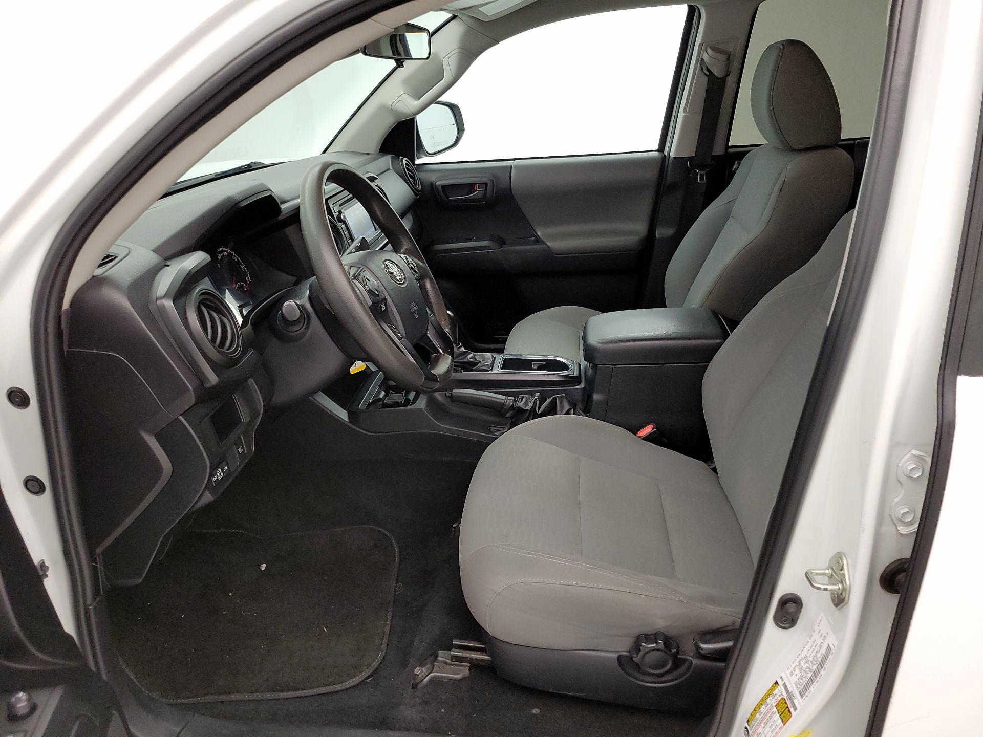 Thumbnail: 2019 Toyota Tacoma - 11