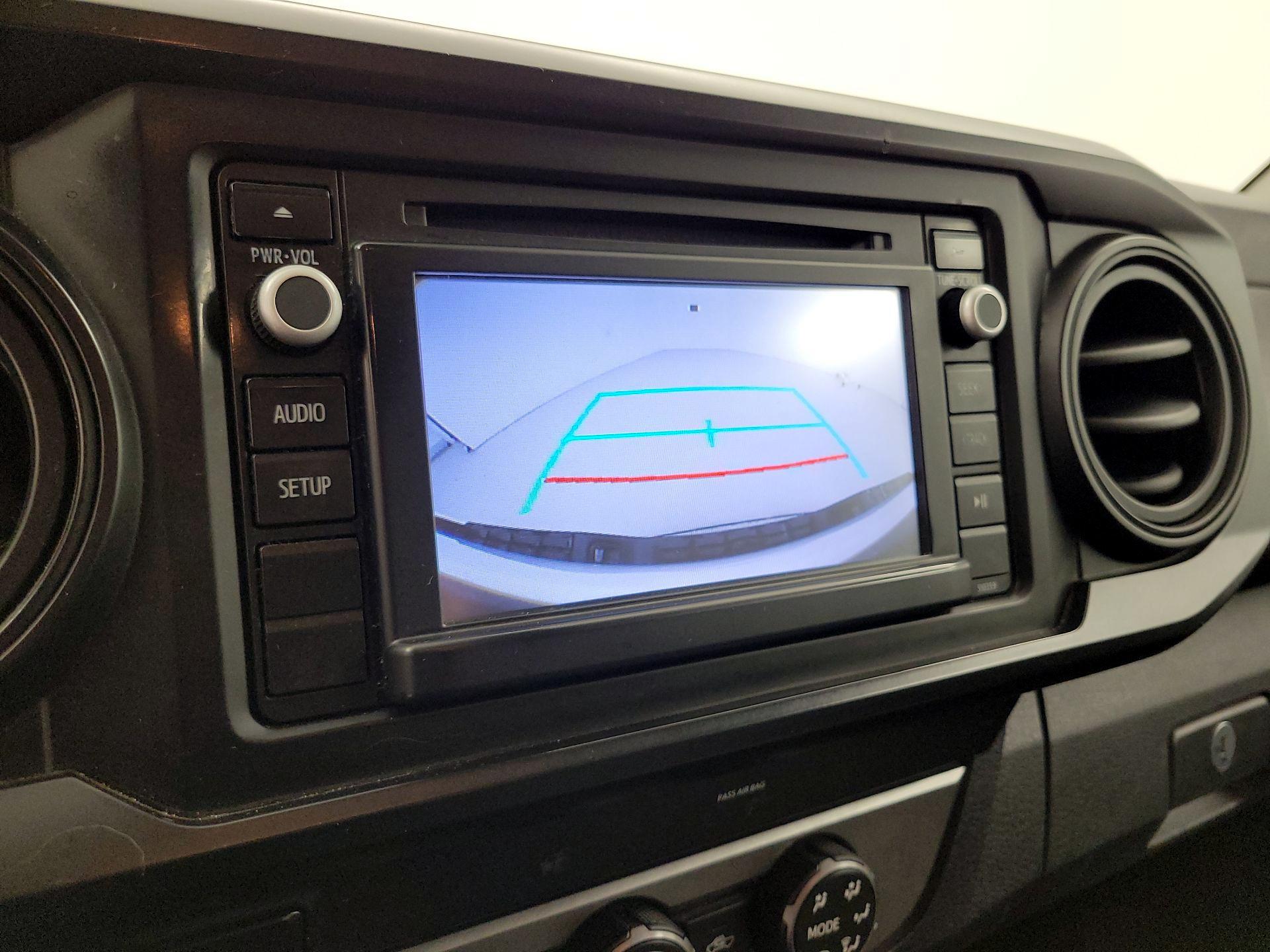 Thumbnail: 2019 Toyota Tacoma - 14