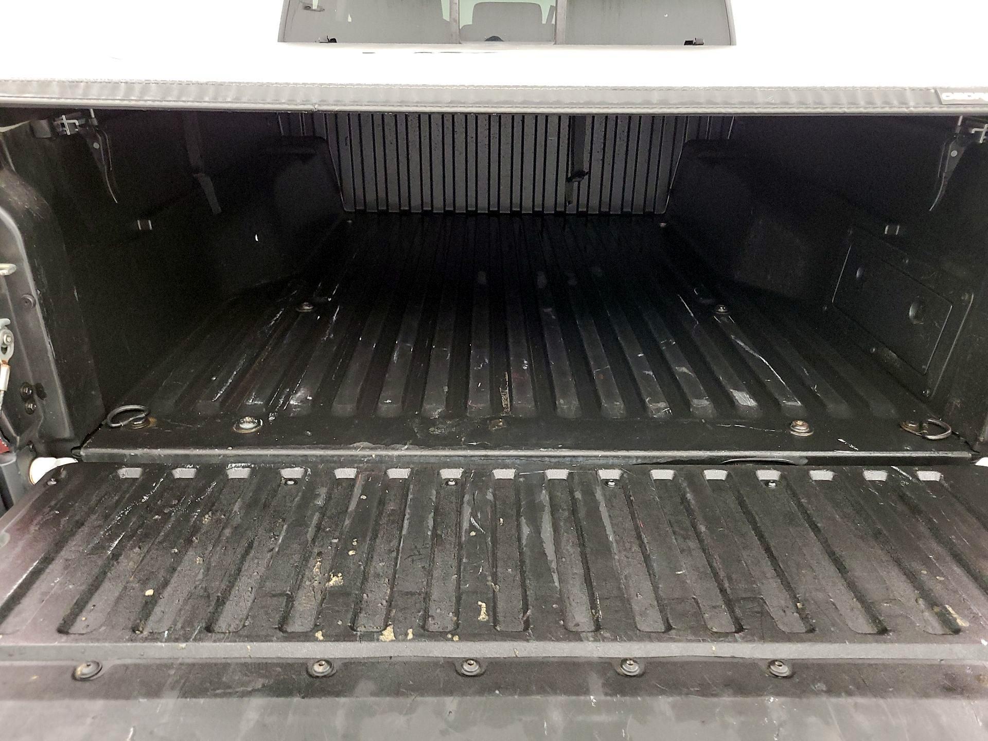 Thumbnail: 2019 Toyota Tacoma - 20