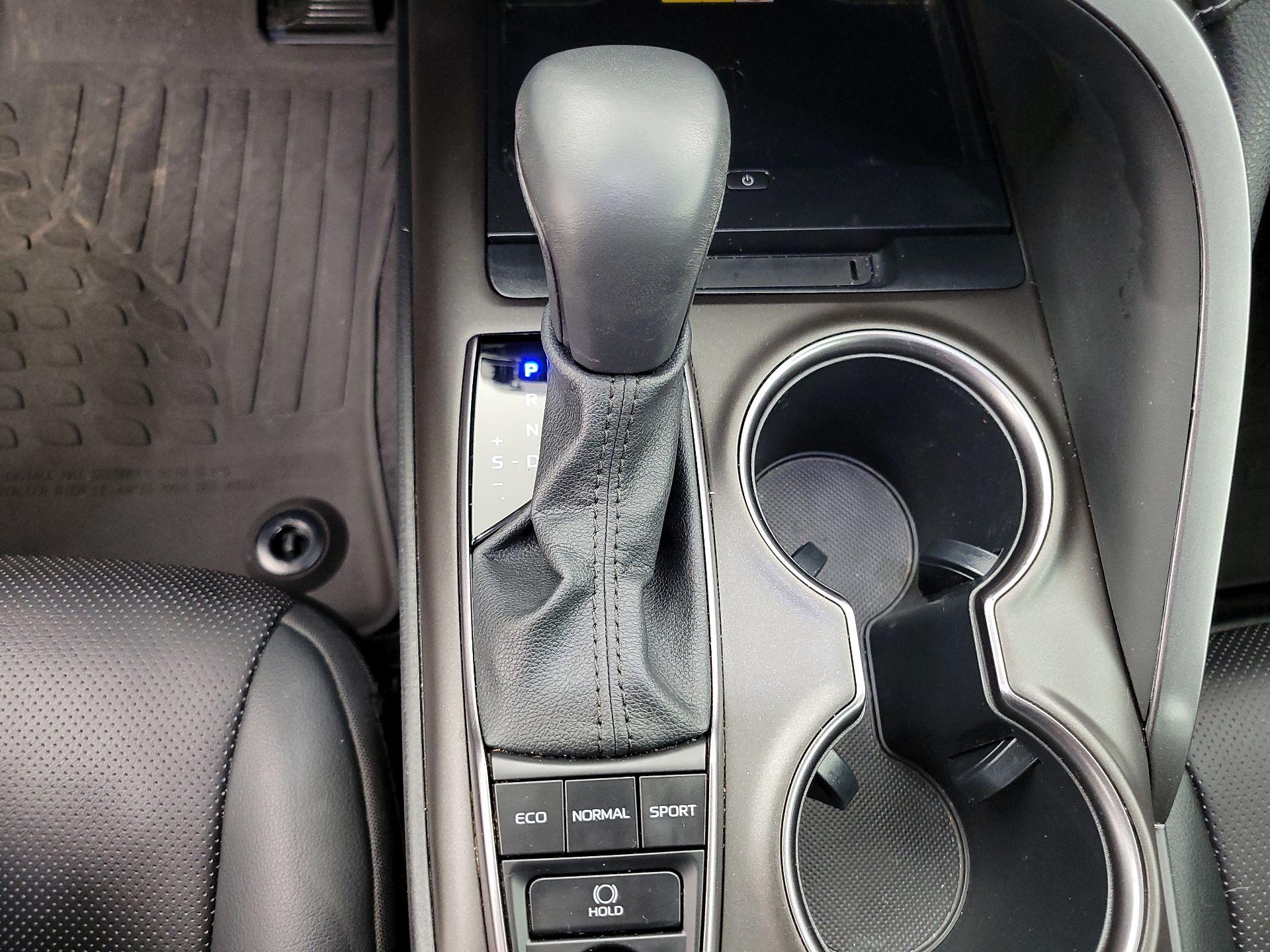 Thumbnail: 2023 Toyota Camry - 18