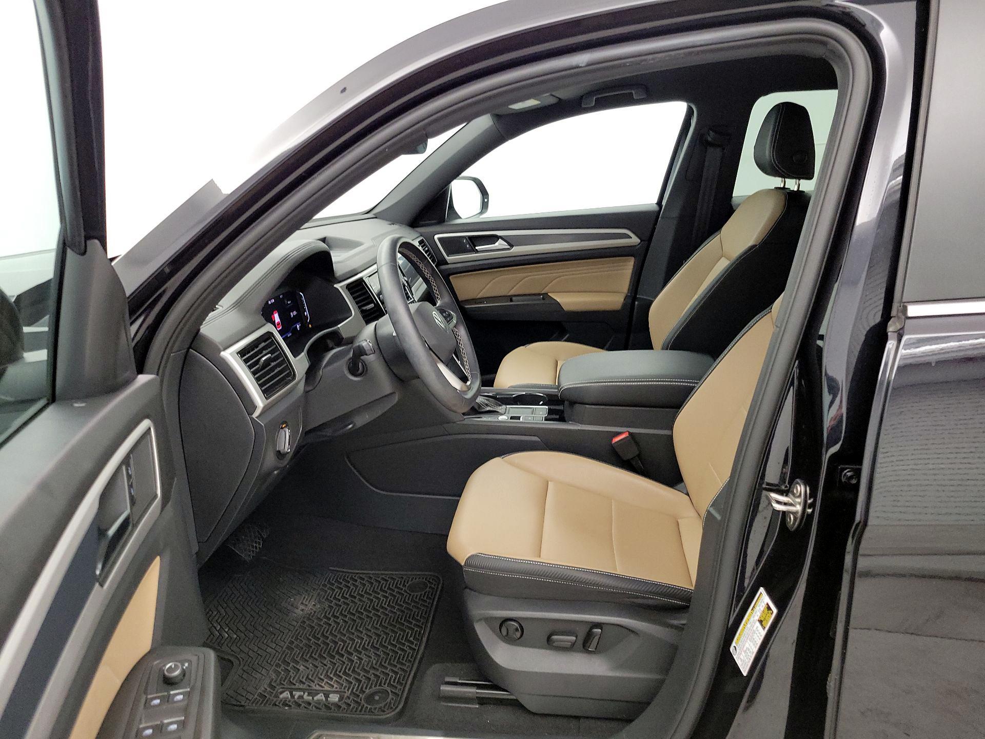 Thumbnail: 2023 Volkswagen Atlas - 11