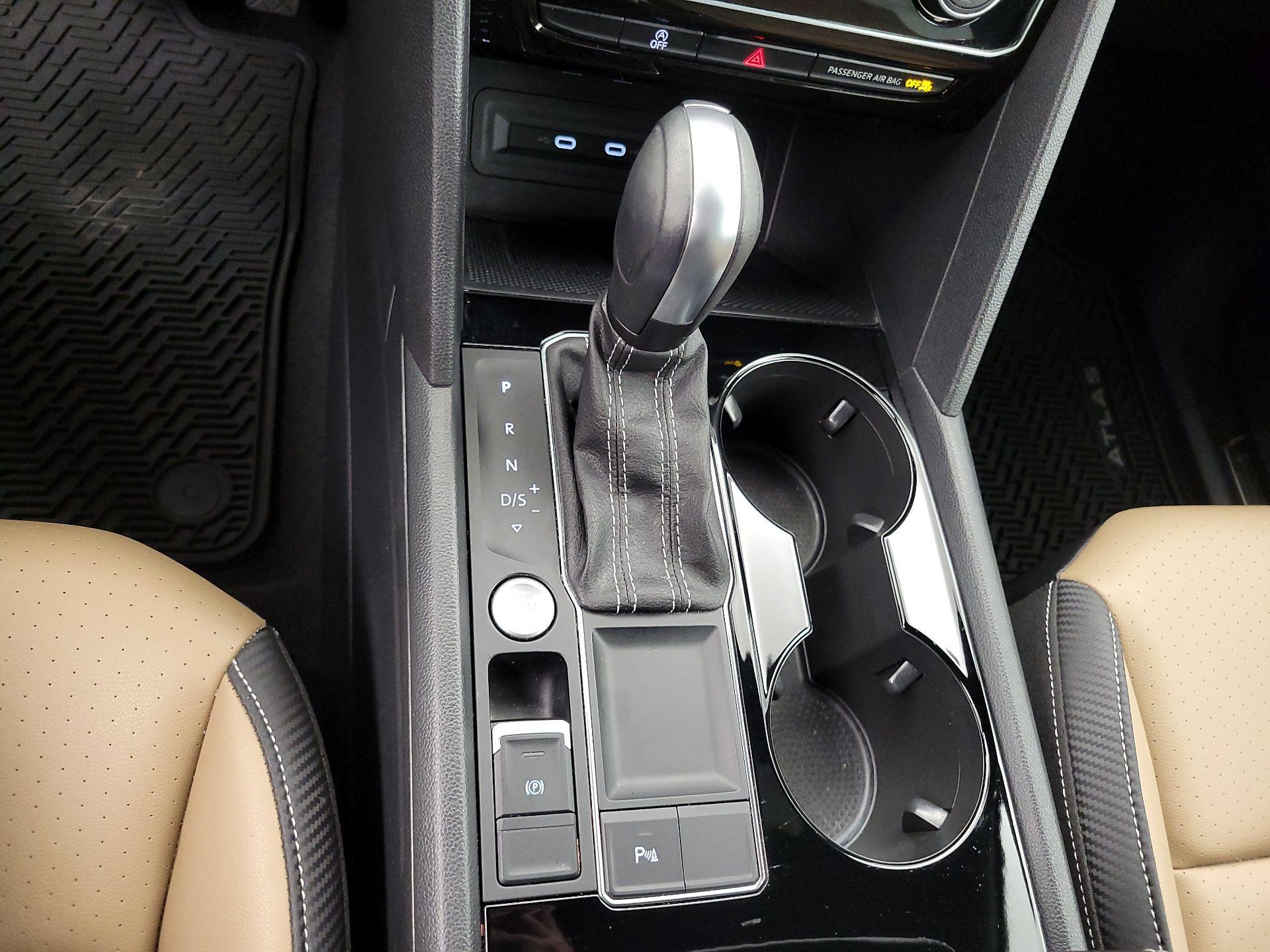 Thumbnail: 2023 Volkswagen Atlas - 17