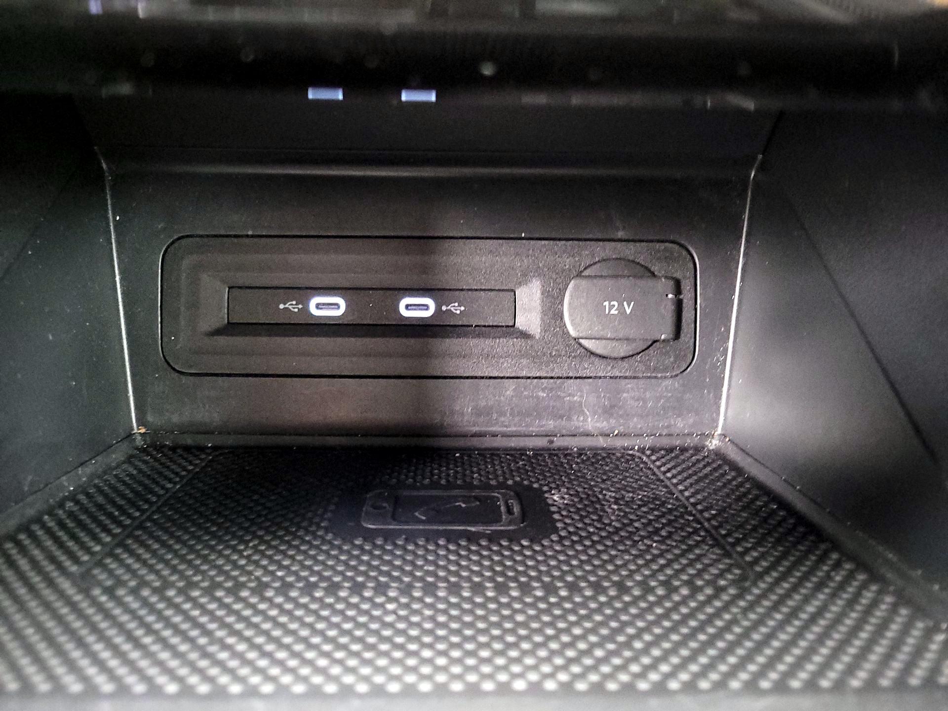 Thumbnail: 2023 Volkswagen Atlas - 18