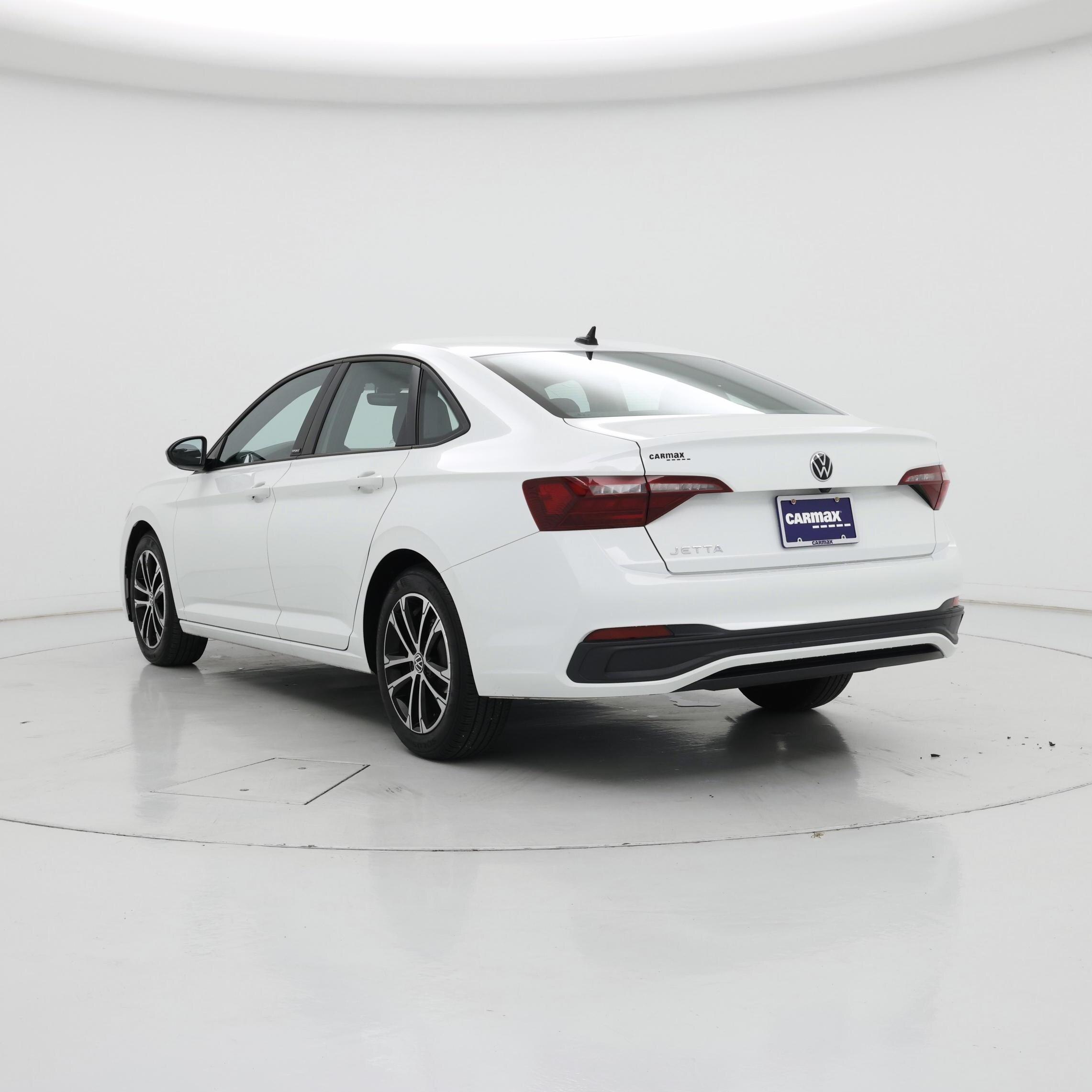 Thumbnail: 2024 Volkswagen Jetta - 2