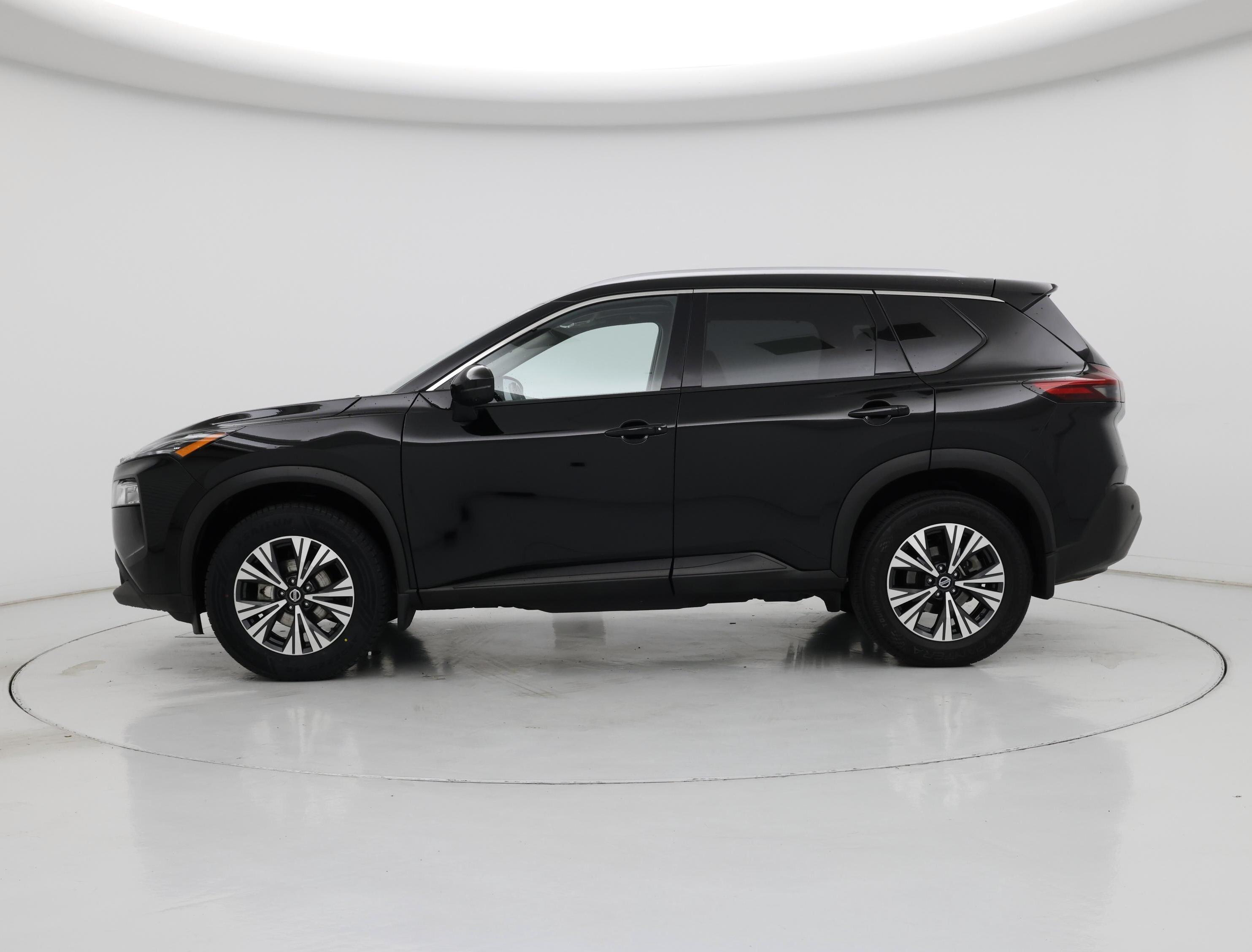 Thumbnail: 2021 Nissan Rogue - 3