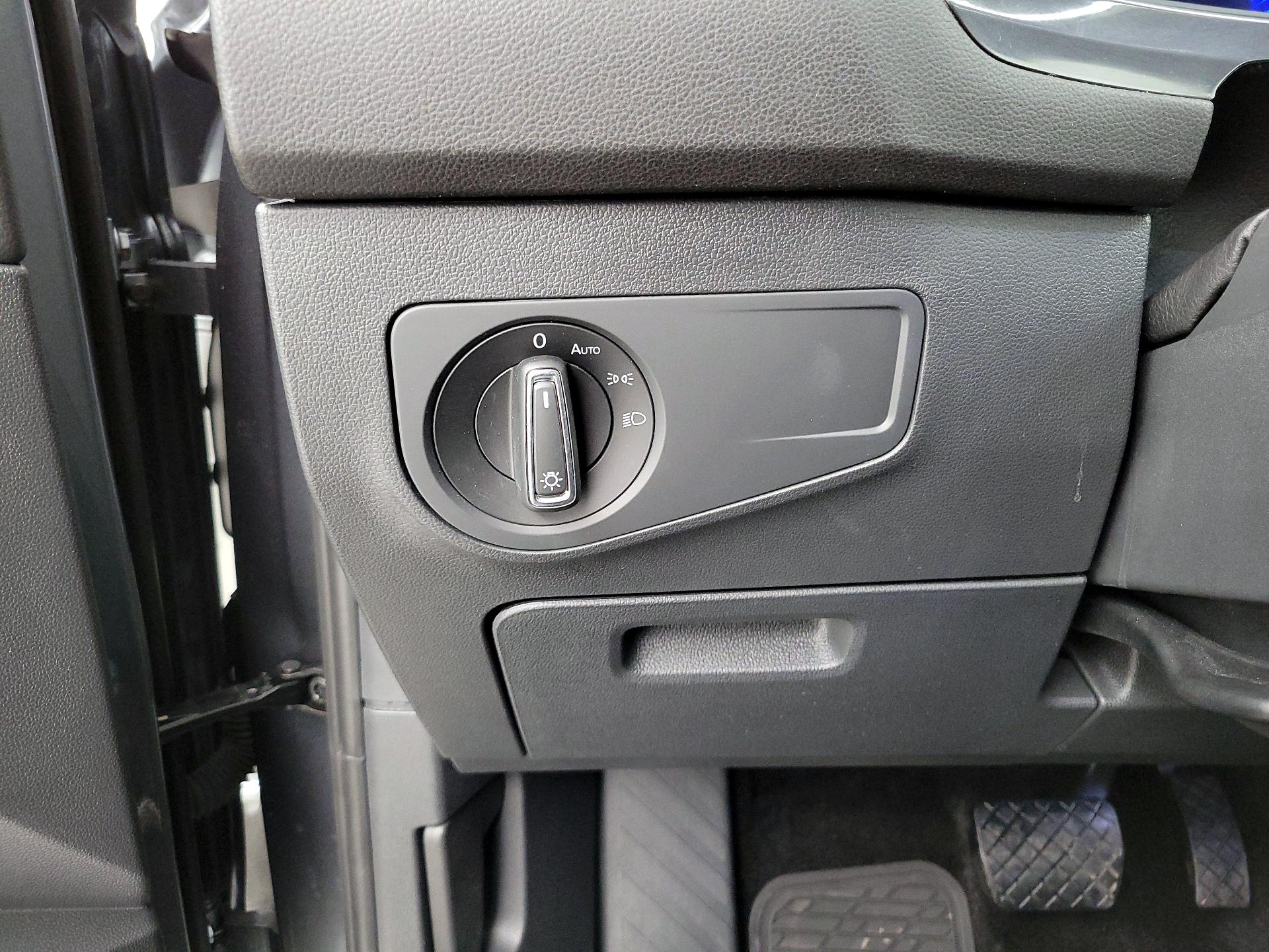 Thumbnail: 2024 Volkswagen Tiguan - 13