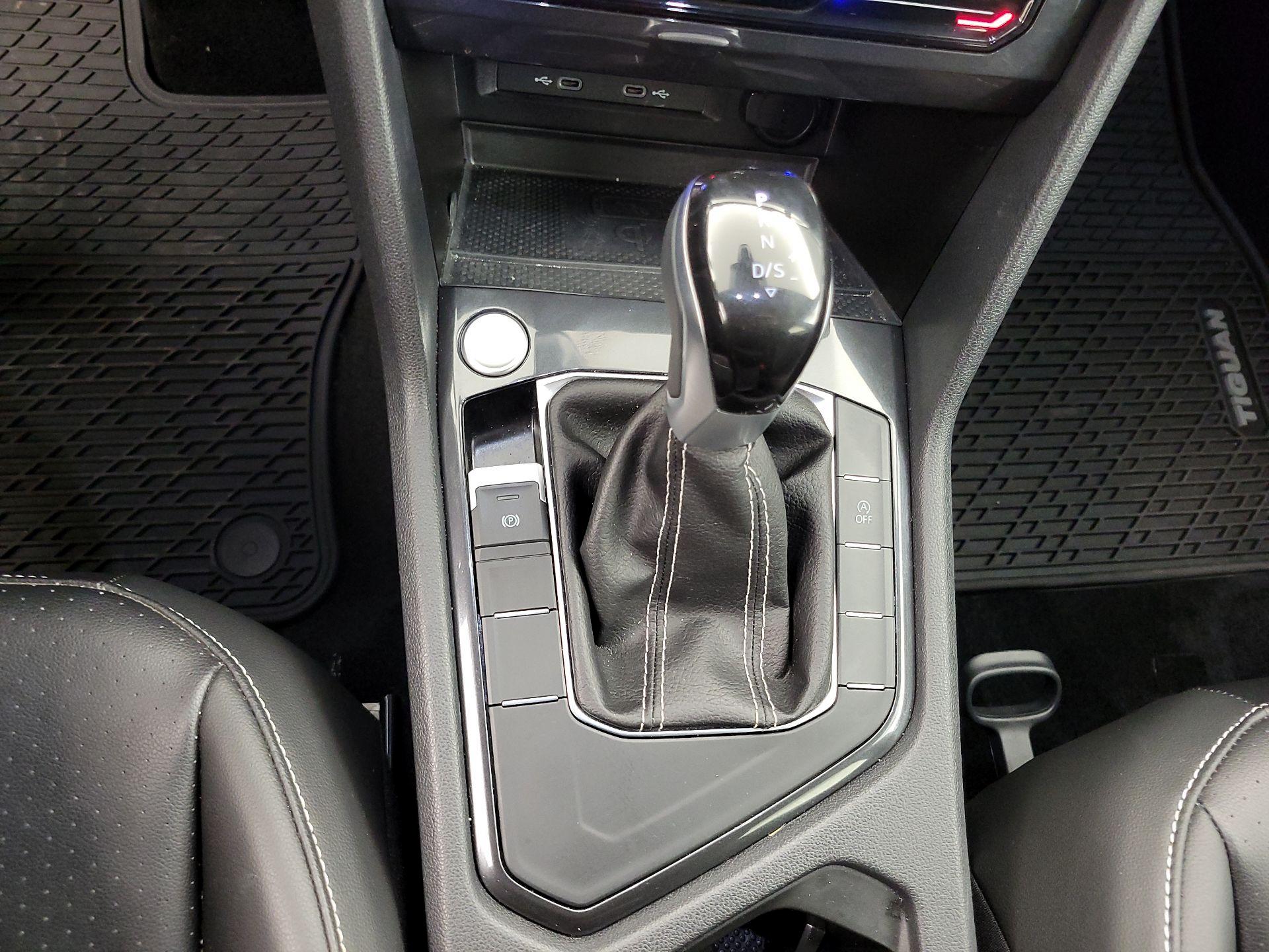 Thumbnail: 2024 Volkswagen Tiguan - 17