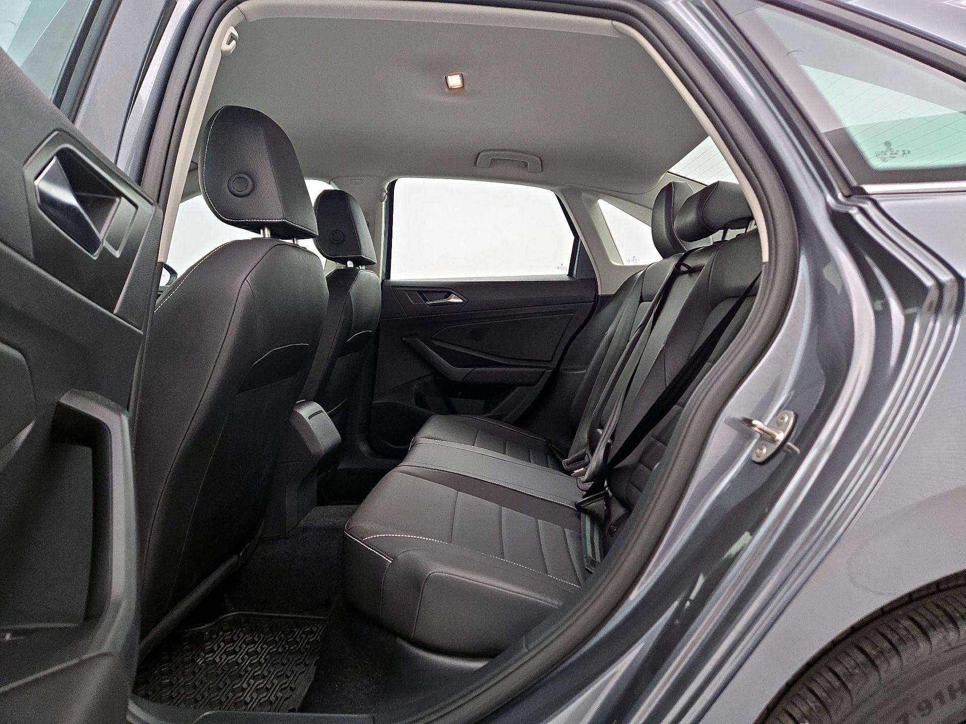 Thumbnail: 2024 Volkswagen Jetta - 19