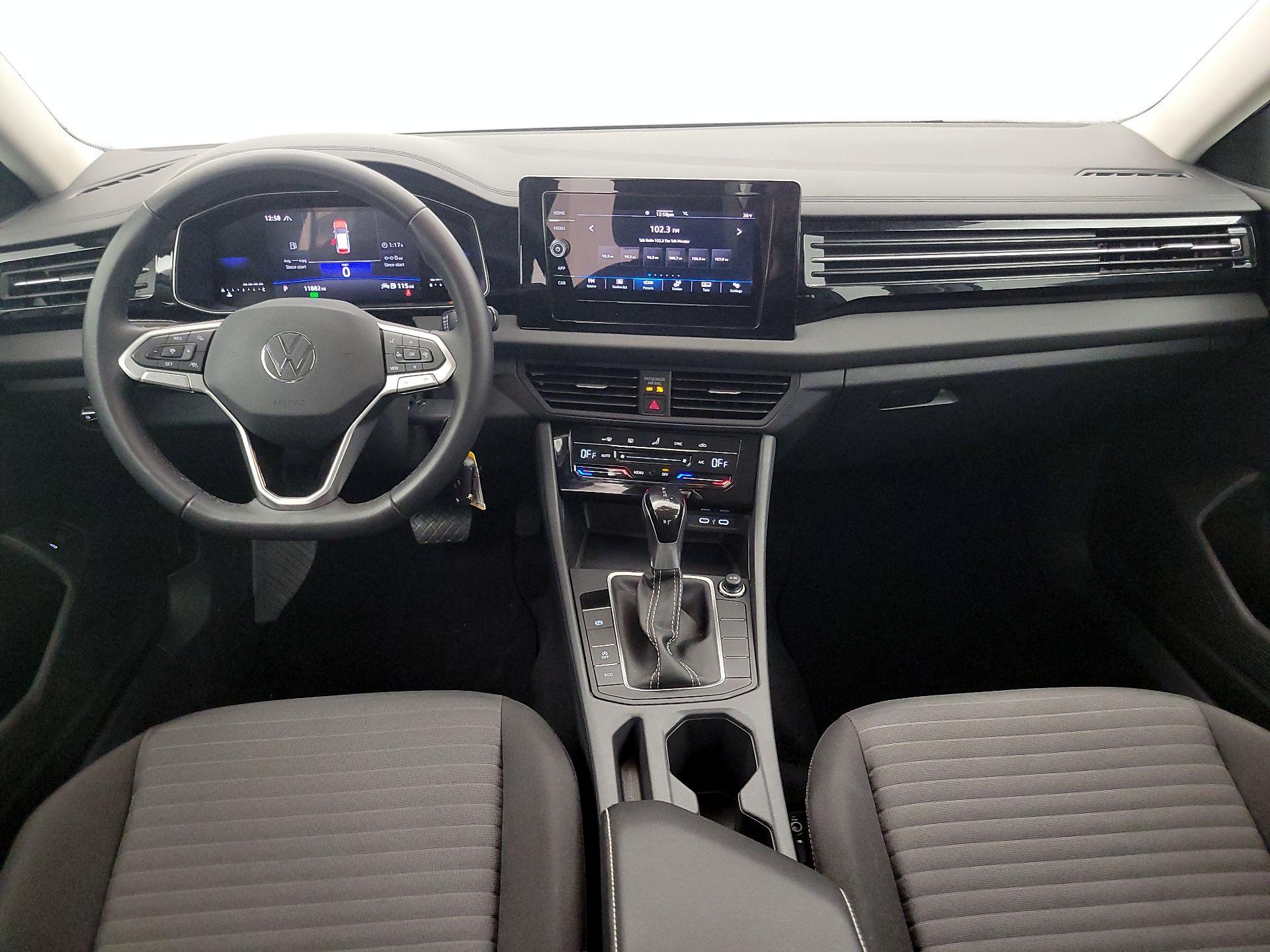 Thumbnail: 2025 Volkswagen Jetta - 9