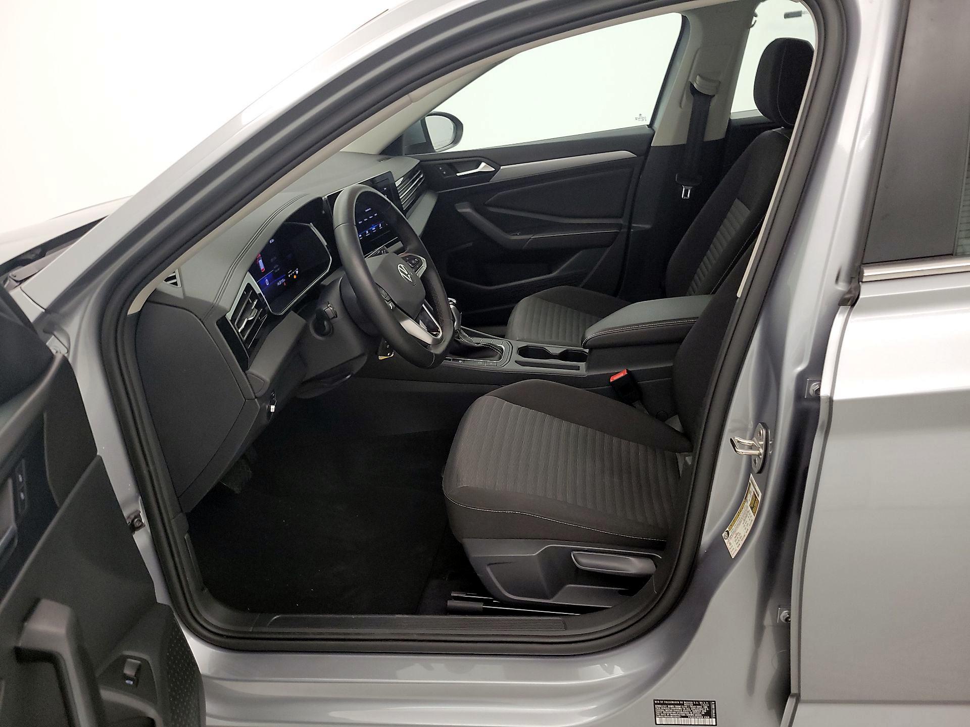 Thumbnail: 2025 Volkswagen Jetta - 11