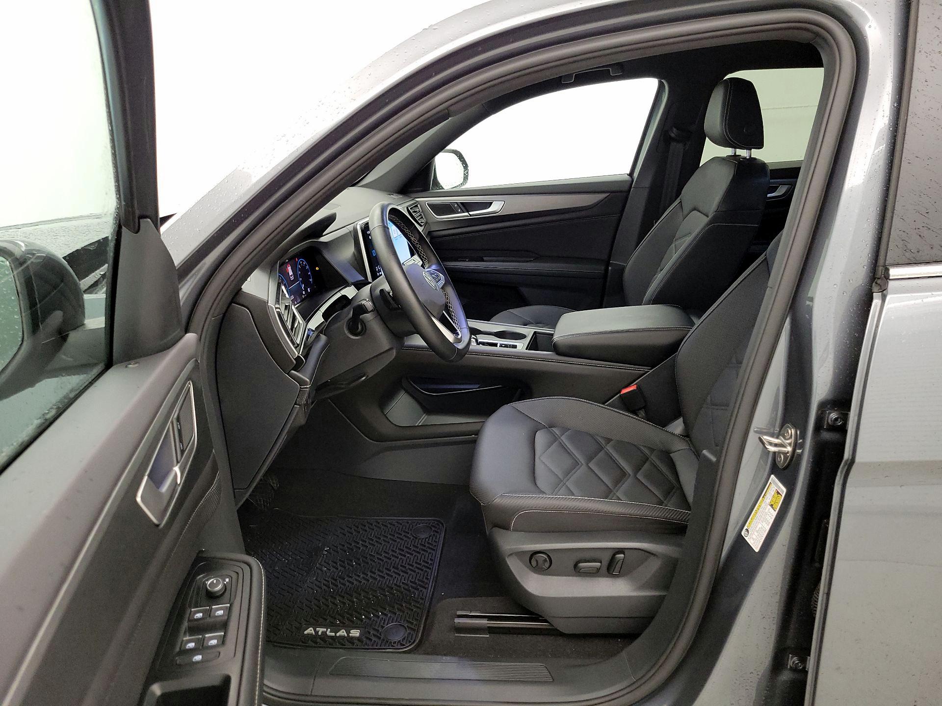 Thumbnail: 2025 Volkswagen Atlas - 11