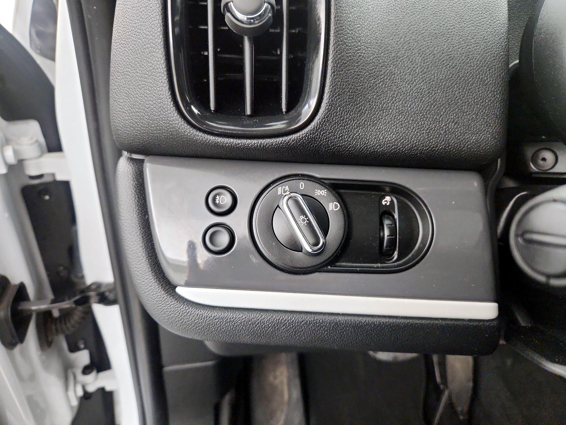 Thumbnail: 2020 MINI Cooper Countryman - 13